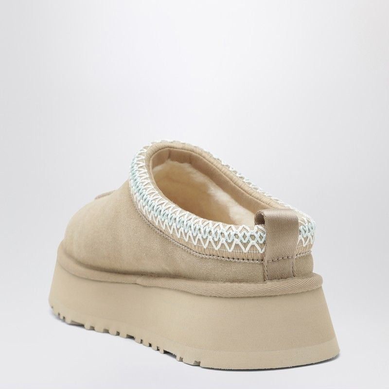 Ugg Tazz Ii Clogs In Sand/White