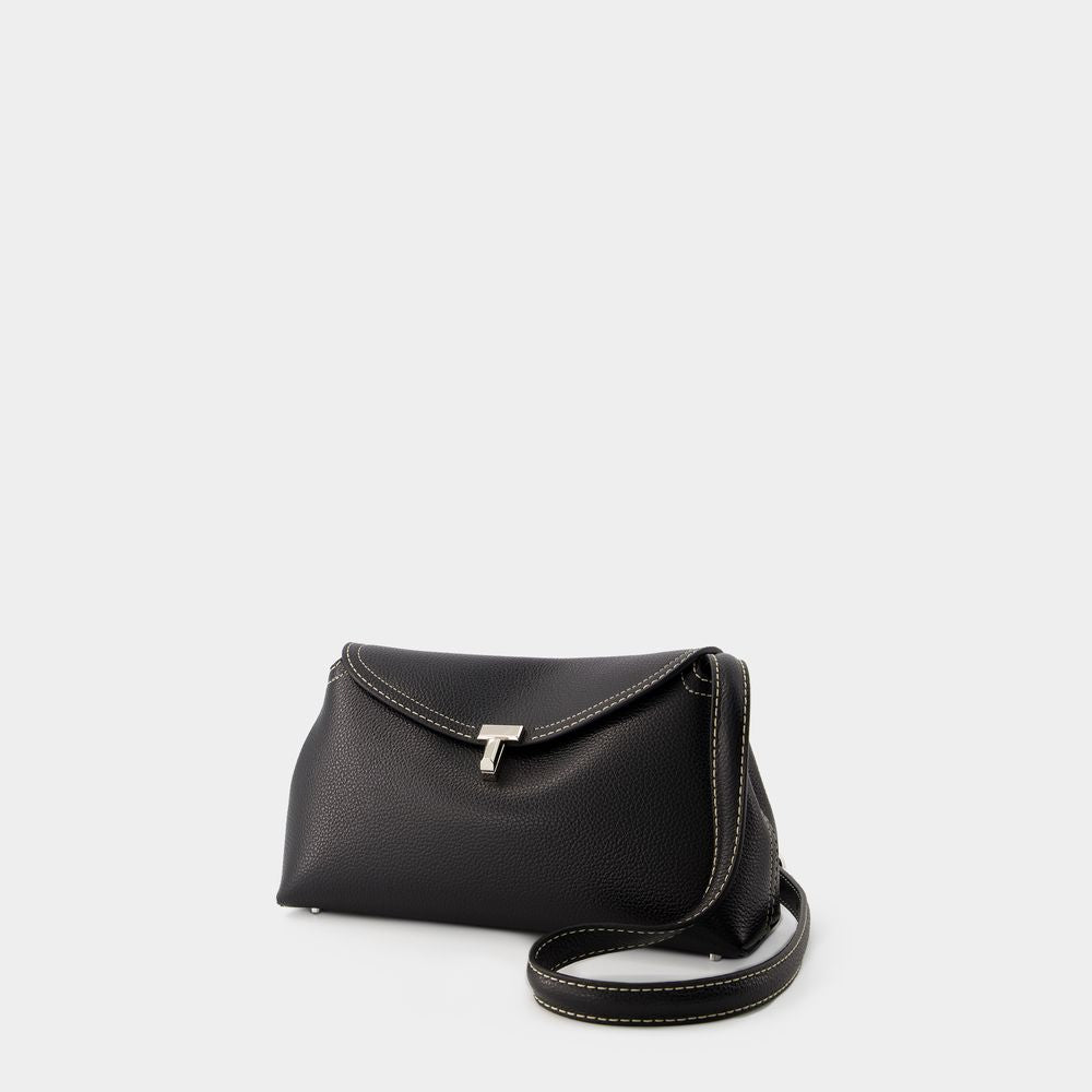 Toteme T