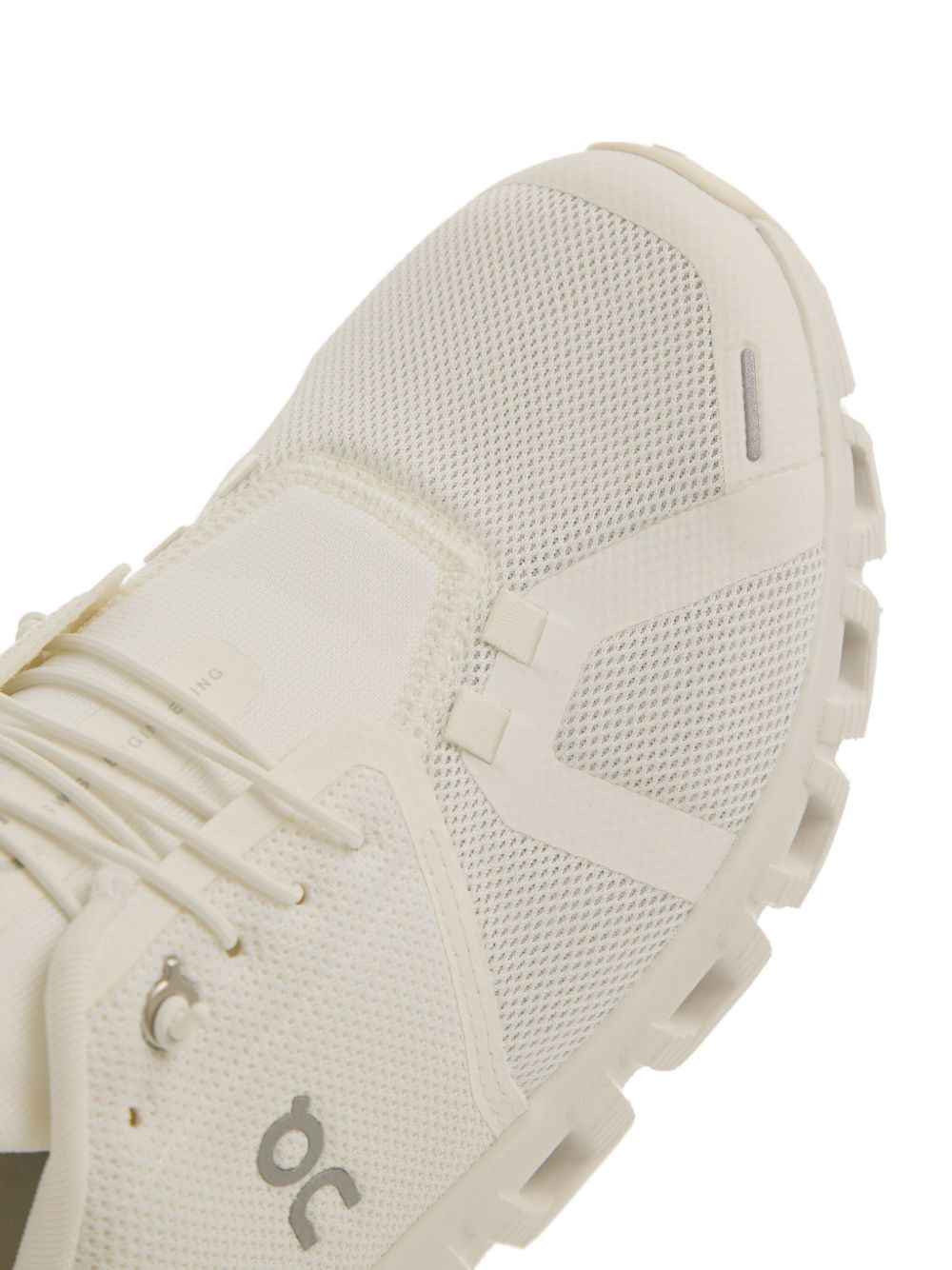 On Running Cloud 6 Sneakers