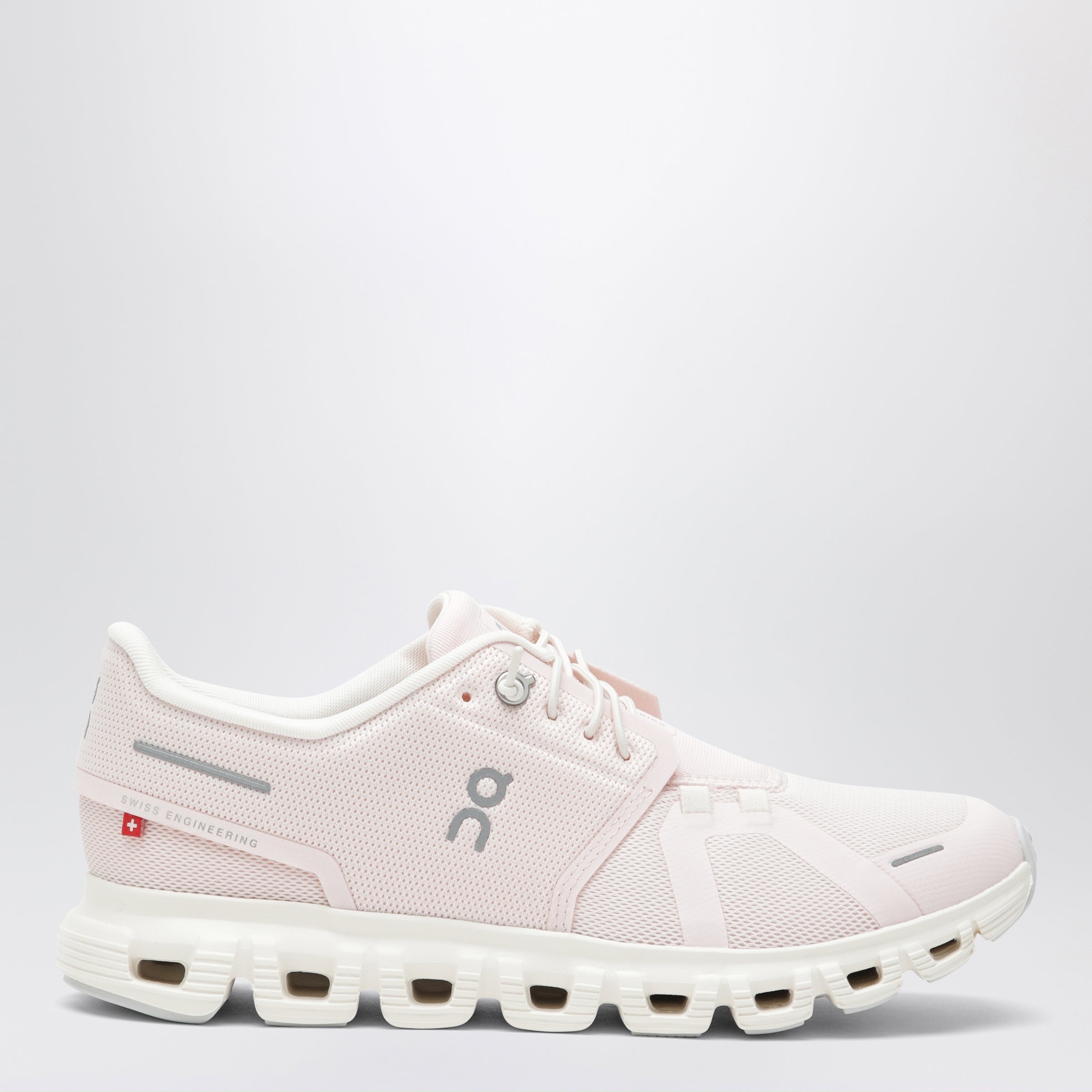 On Cloud 6 Salt/Gardenia Sneakers