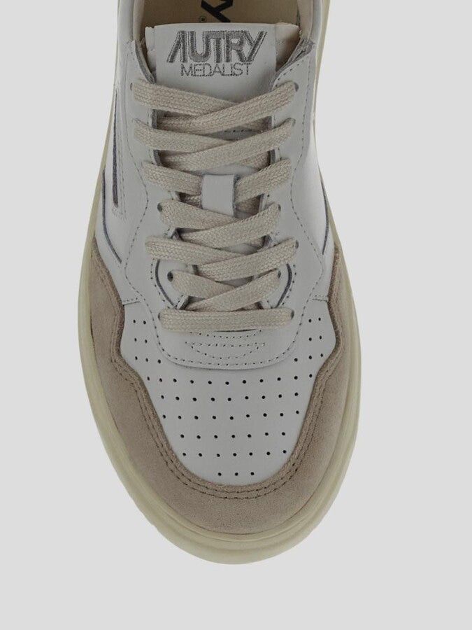 Autry Medalist Low - Leather Sneakers