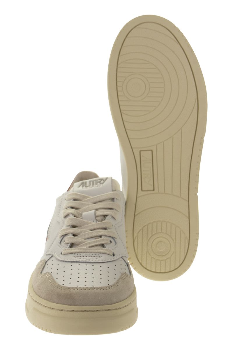 Autry Medalist Low Leather And Suede Sneakers