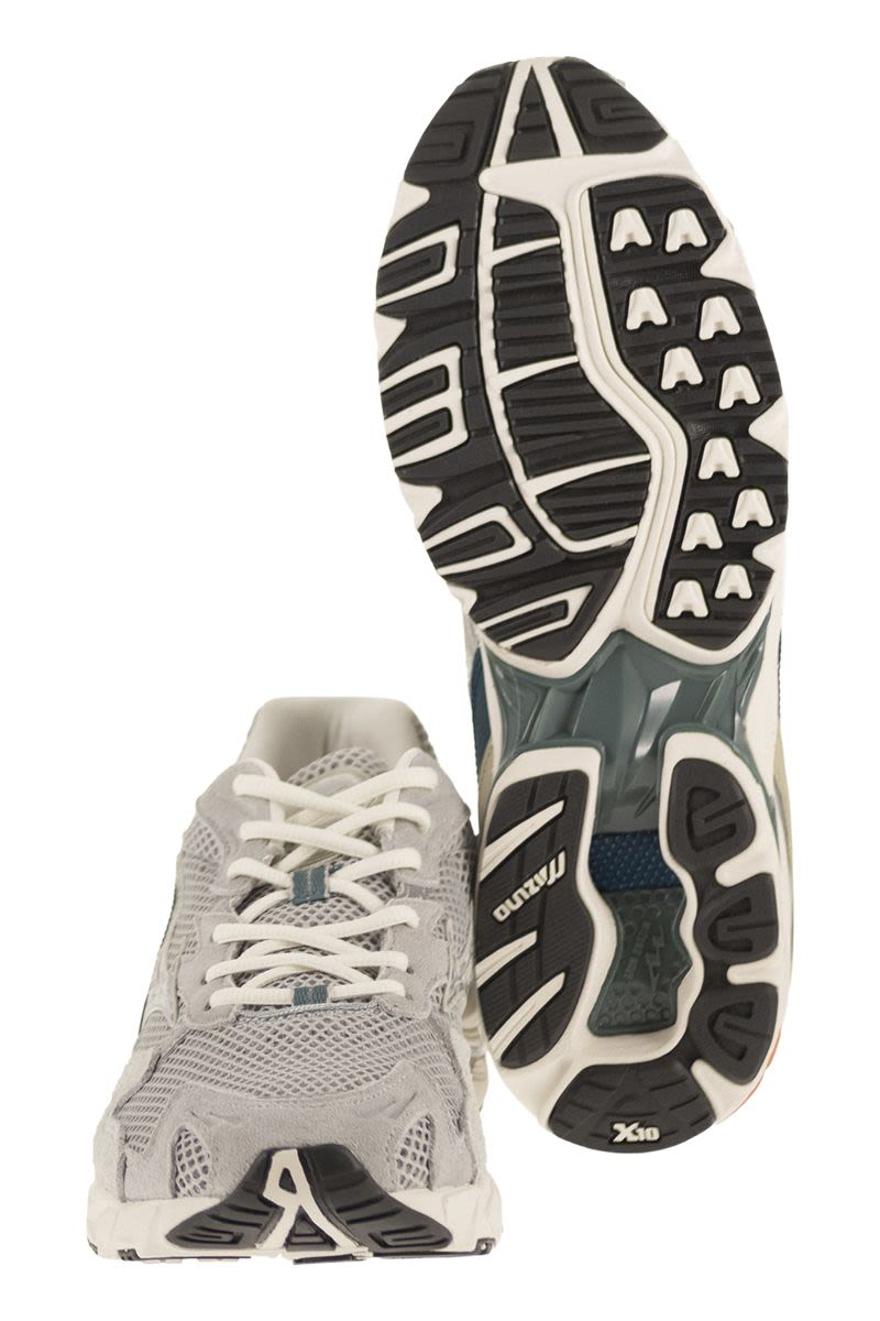 Mizuno Wave Rider 10 - Lifestyle Trainers With Running Dna