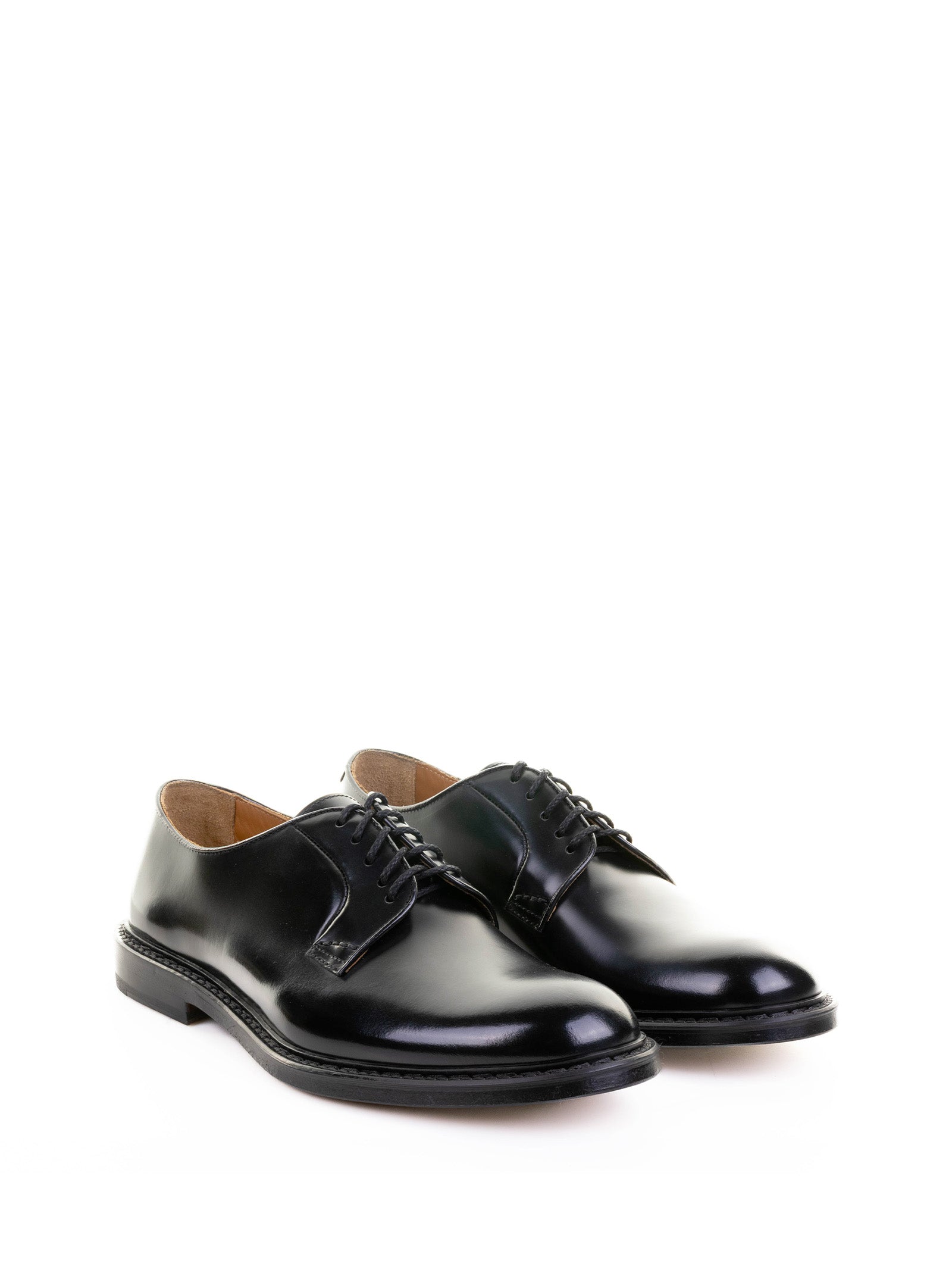 Doucal's Low Black Leather Laceup