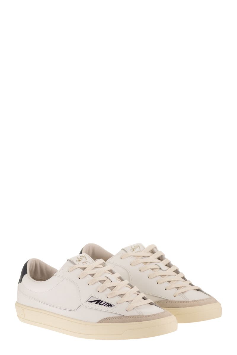 Autry Windscape Low - Leather Trainers With Suede Inserts