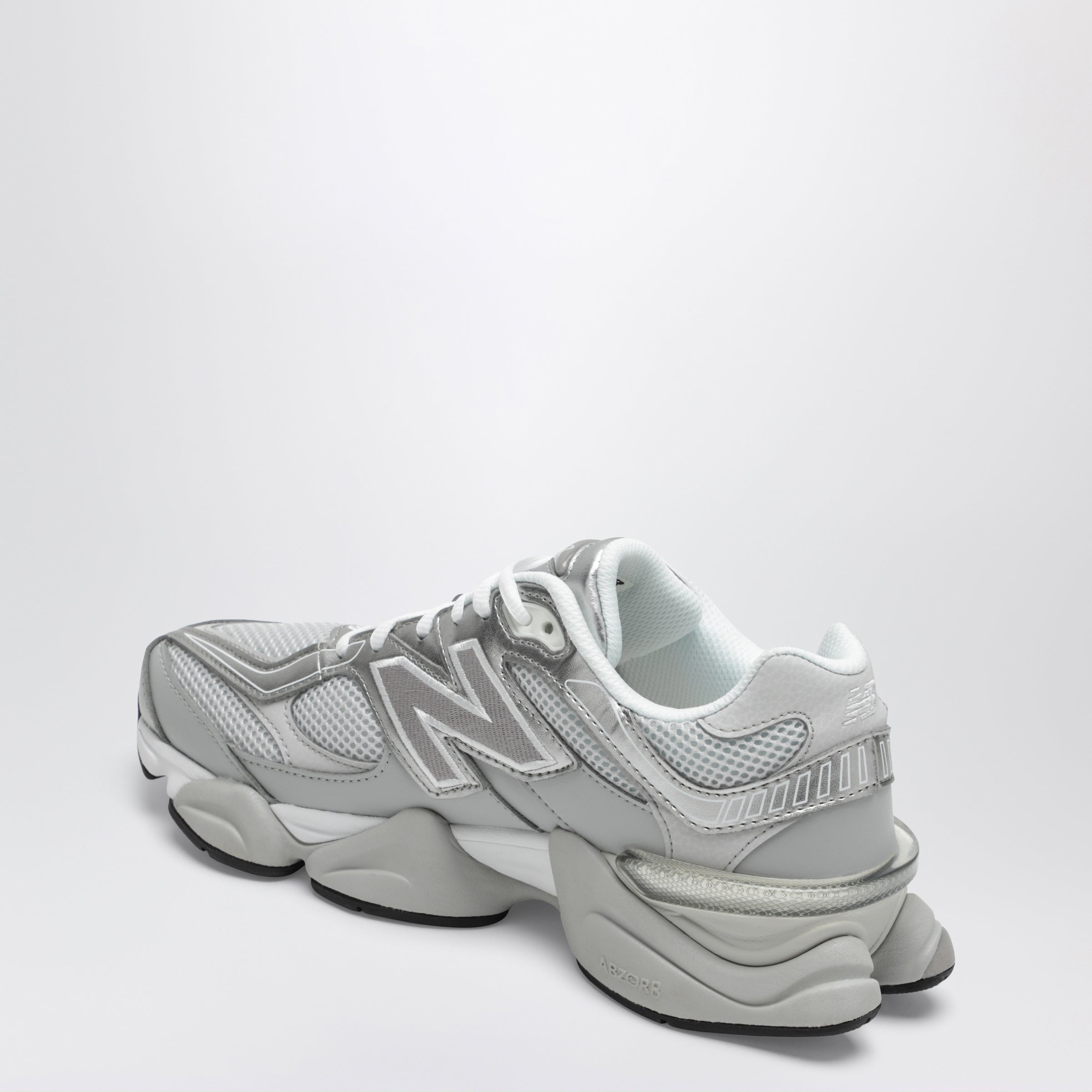 New Balance 9060 Sneakers In Raincloud / Truffle Salt In Mesh