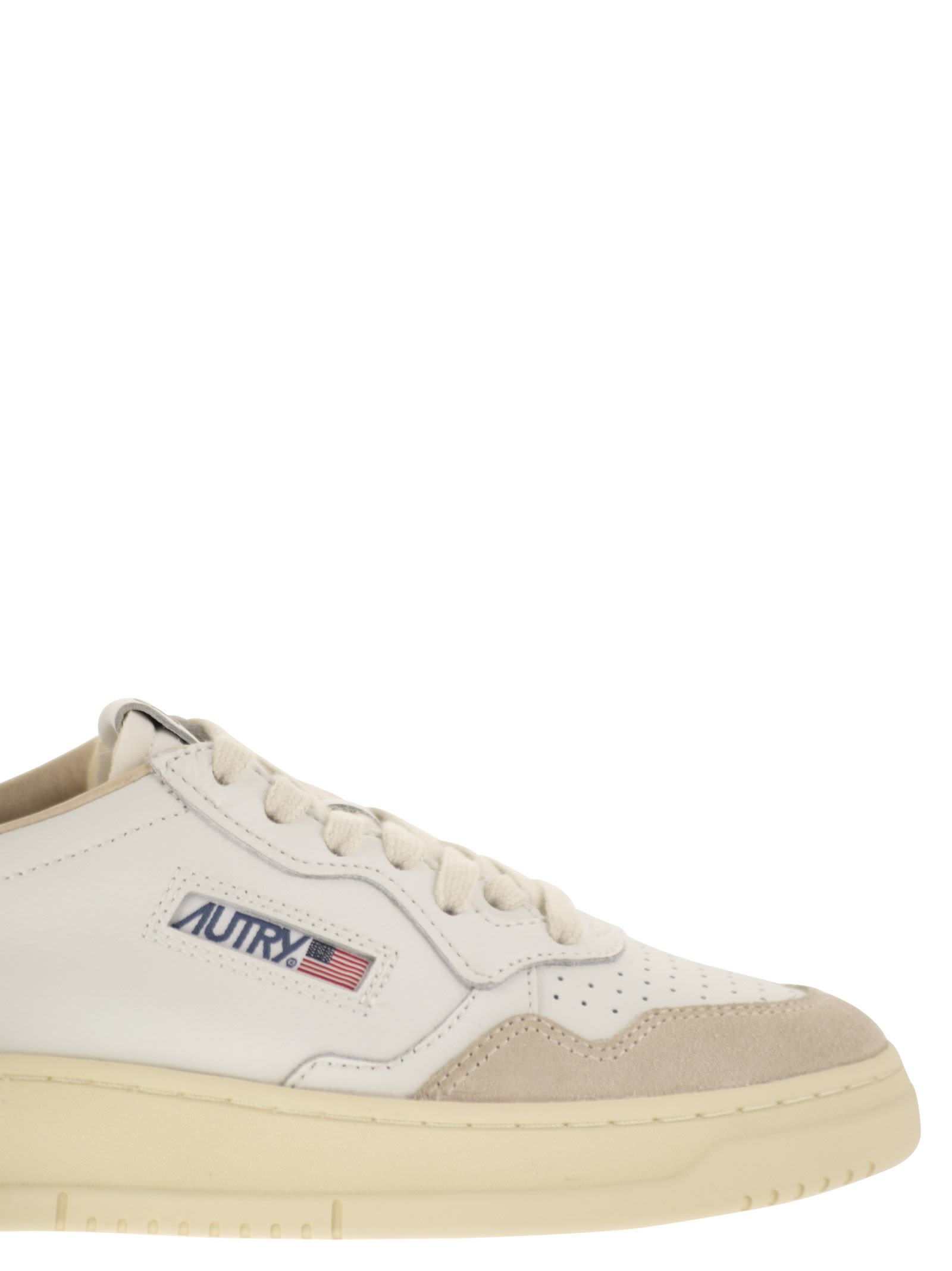 Autry Medalist Low - Leather And Suede Trainers