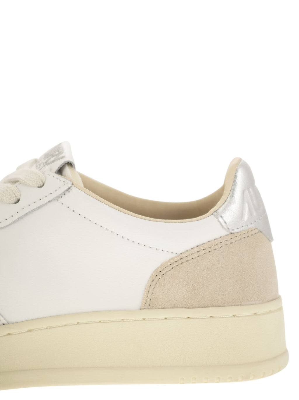 Autry Medalist Low - Leather Sneakers