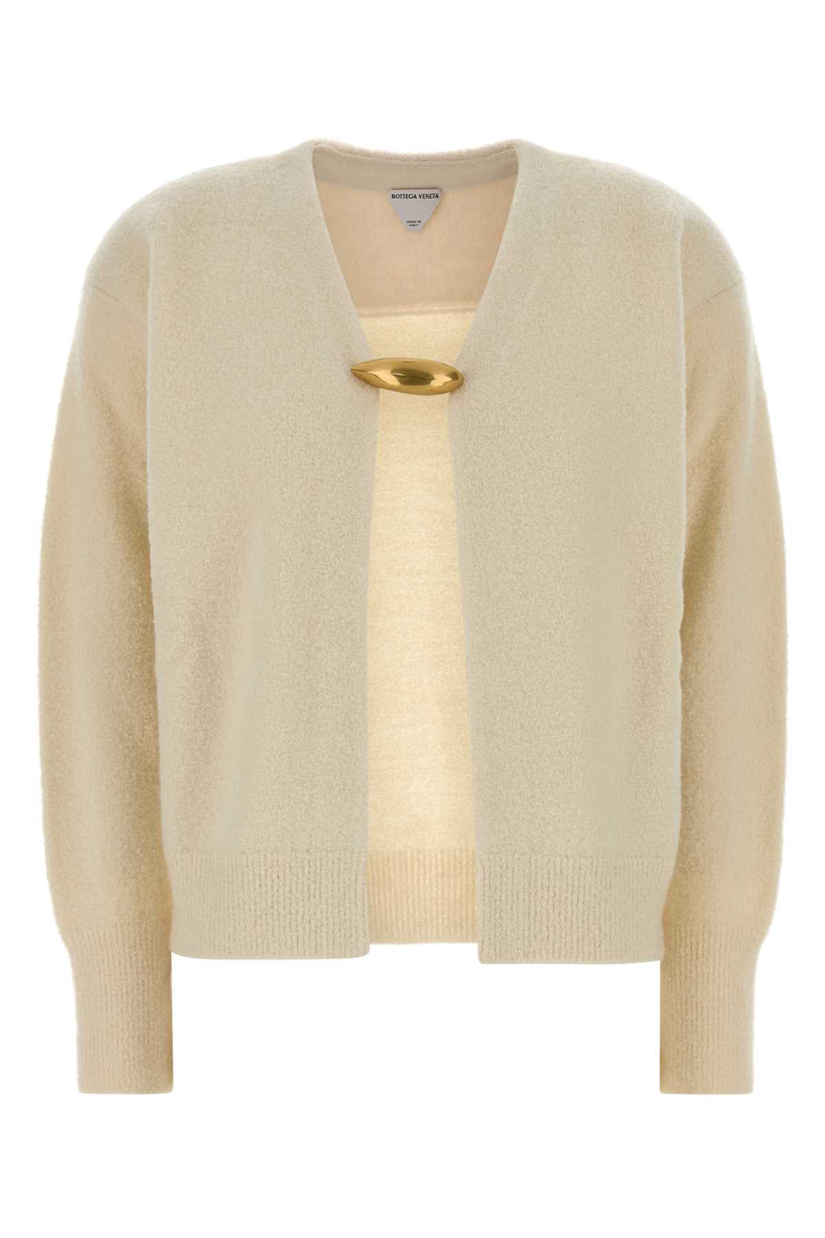 Bottega Veneta Cardigan In Boucle Chiusura Broche Oro