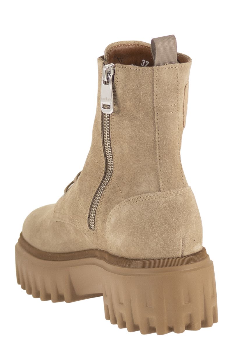 Hogan H700 - Suede Ankle Boots With Lug Sole