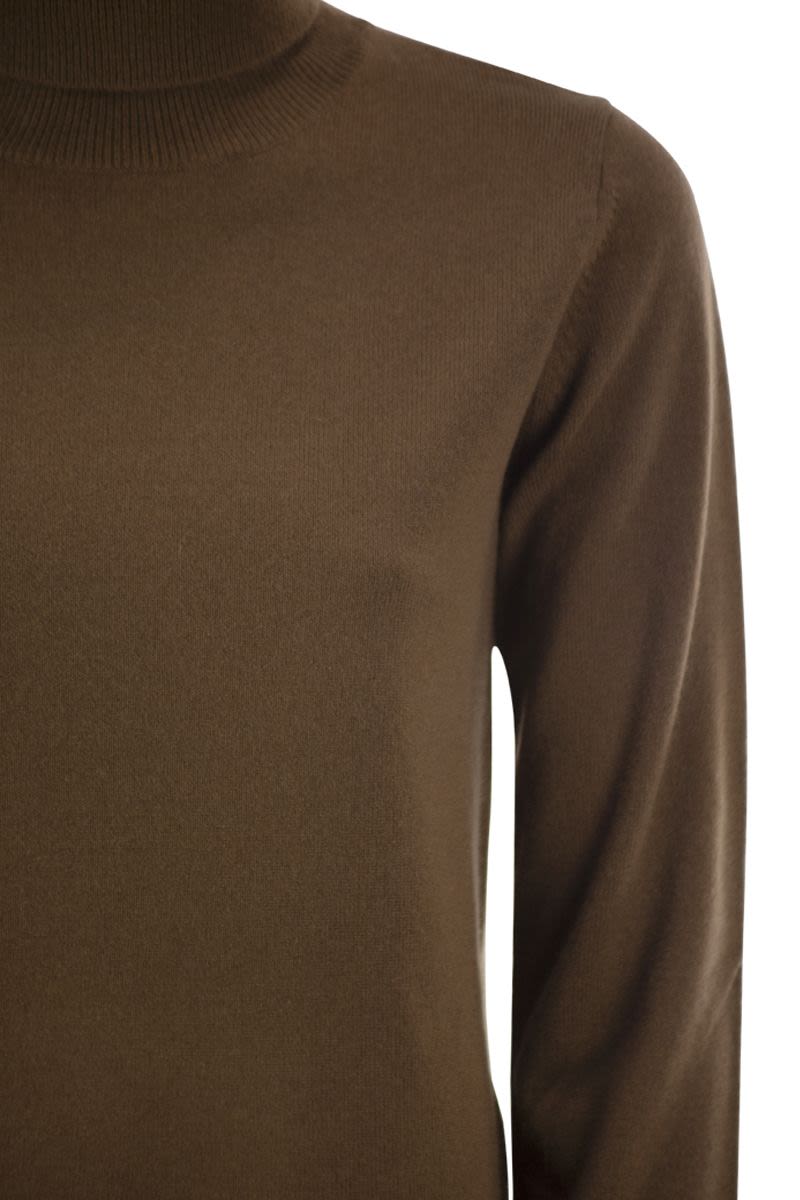 Max Mara Studio "Mst Educata" Turtle Neck Sweater