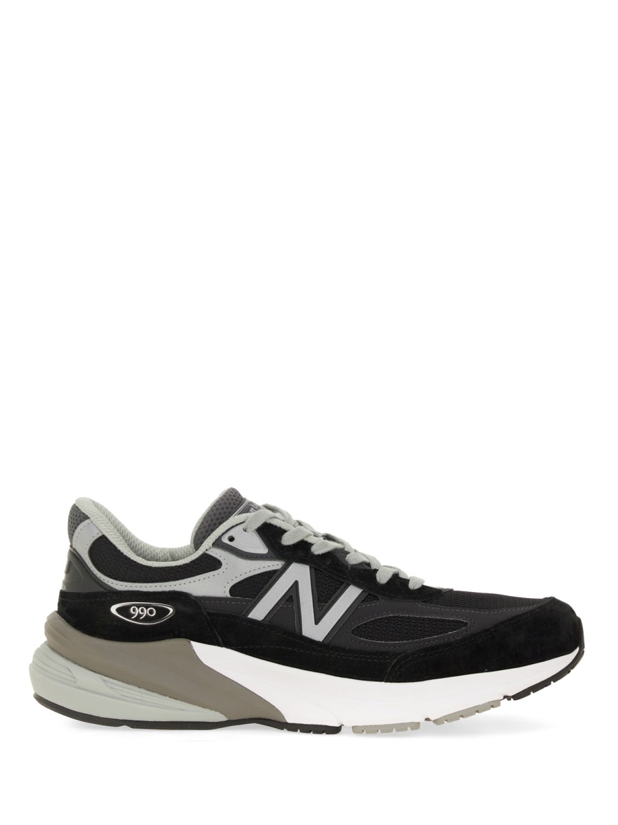 New Balance Black Sneakers