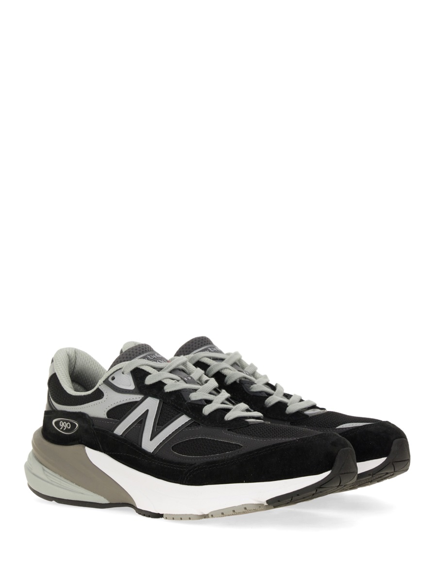 New Balance Black Sneakers