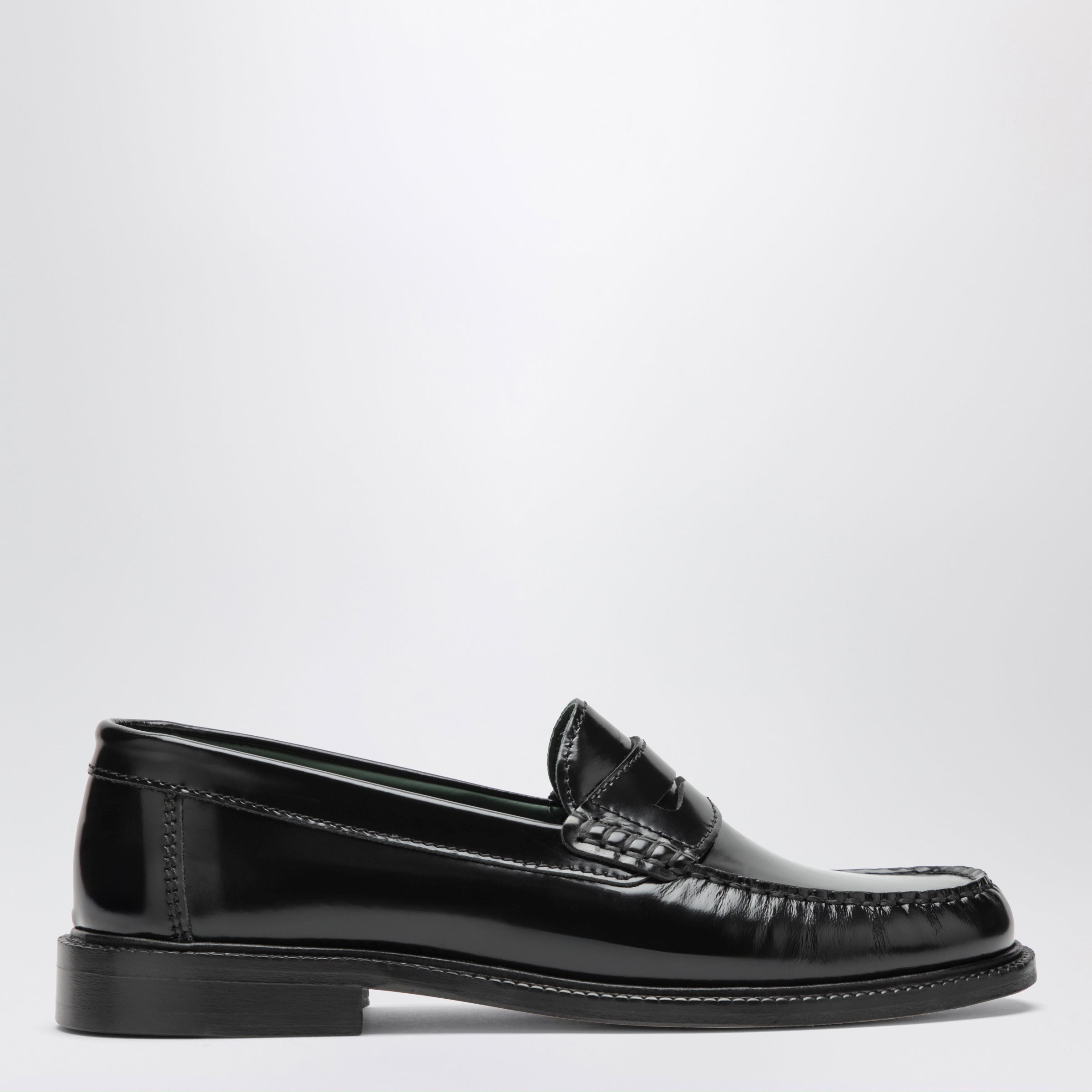 Vinny's The Vibe Loafers In Black Leather