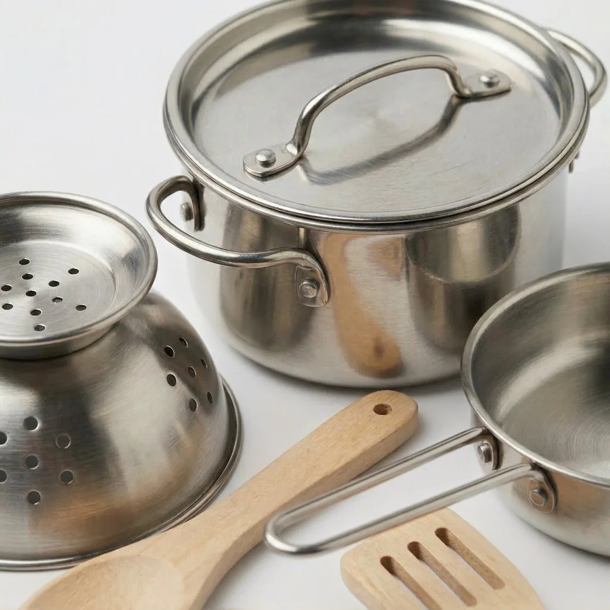 Kid's Concept Toy Pots And Pans Set