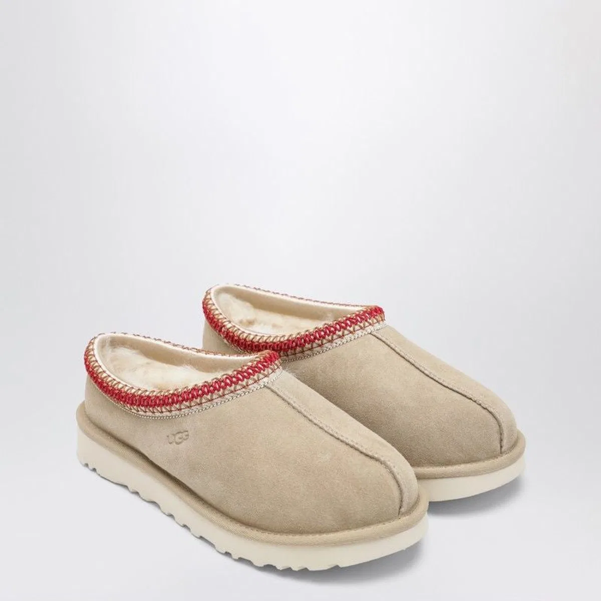 Ugg Tazz Ii Clogs In Sand/Cherry