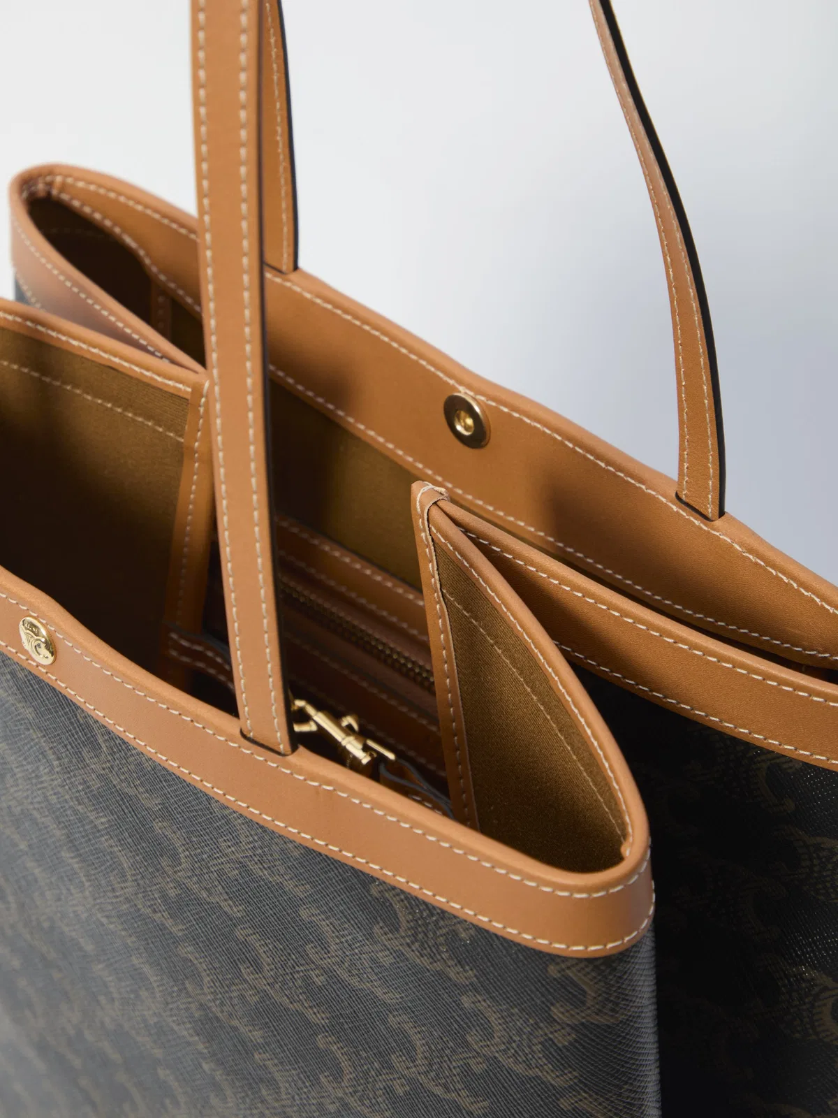 Celine Black Triomphe Textile Medium Flat Shopp