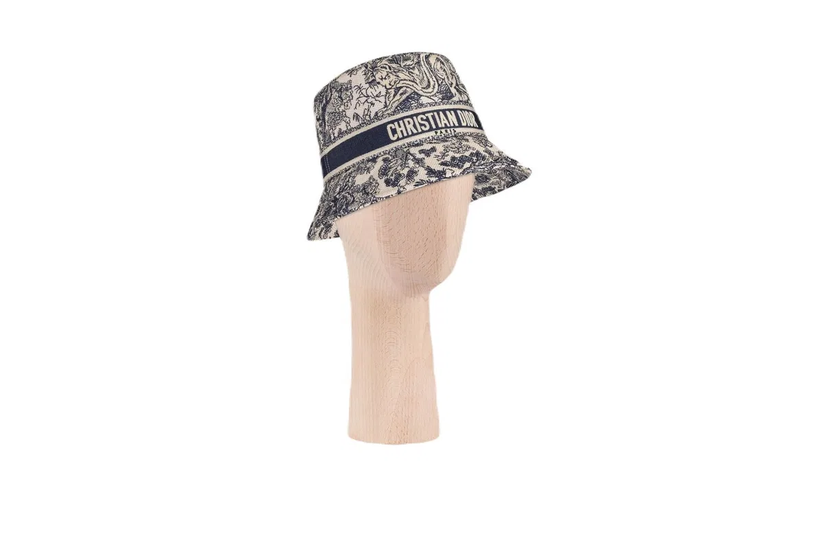 Dior Hat Bob