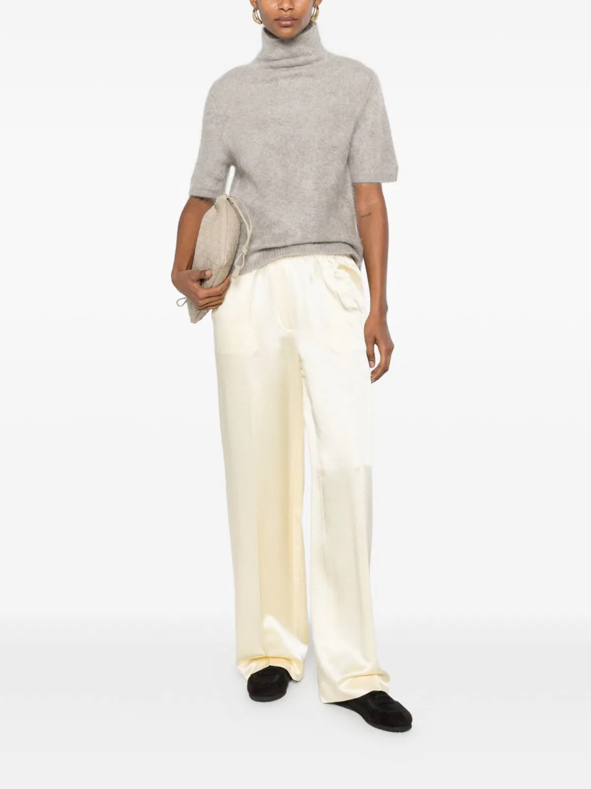 Soft Goat Cashmere Turtle-Neck Sweater