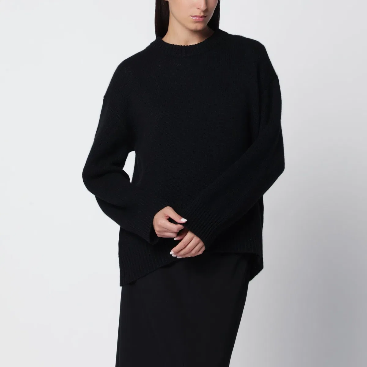 Lisa Yang Noor Crewneck Cashmere Sweater In Black