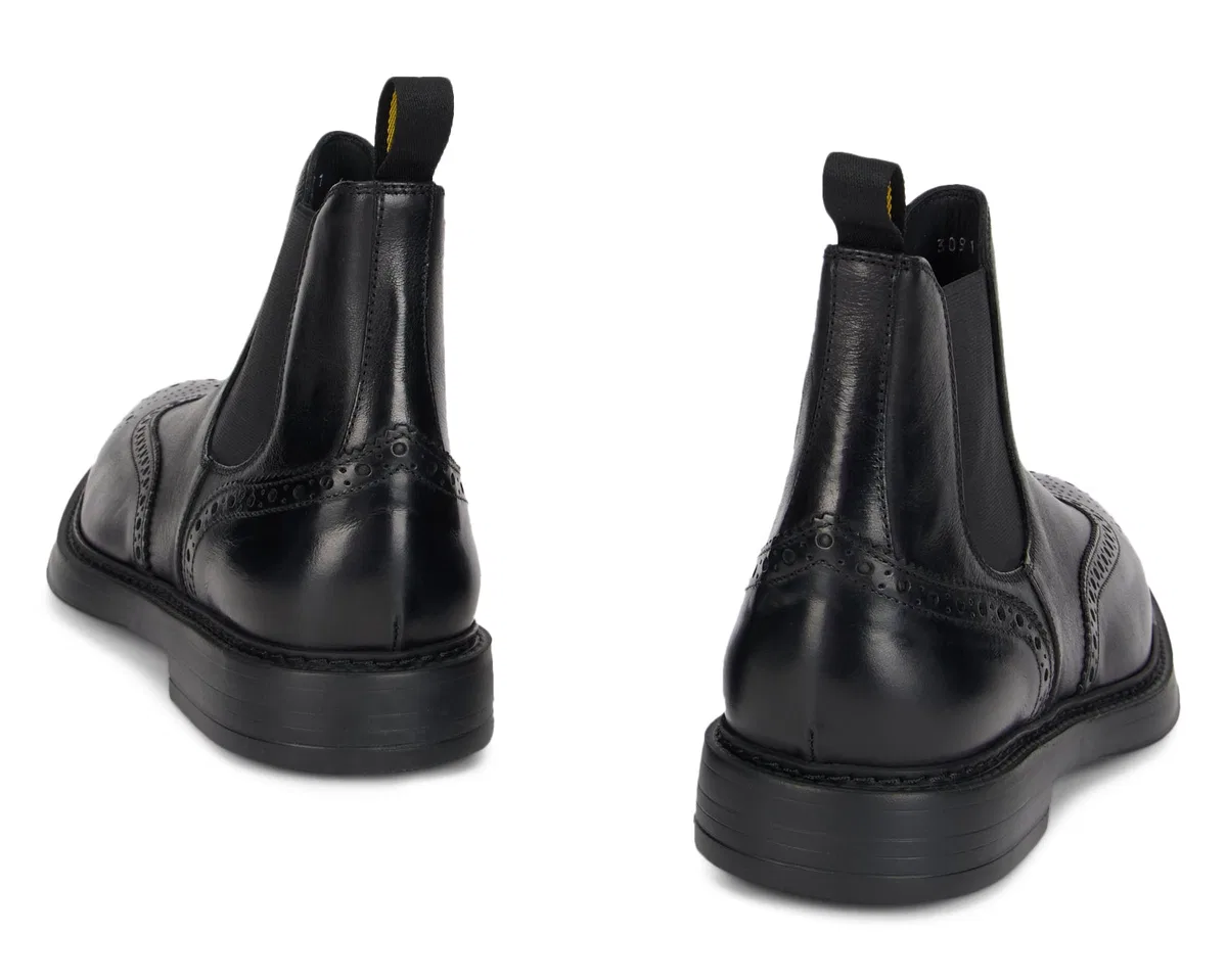 Doucal's Ankle Boot In Leather