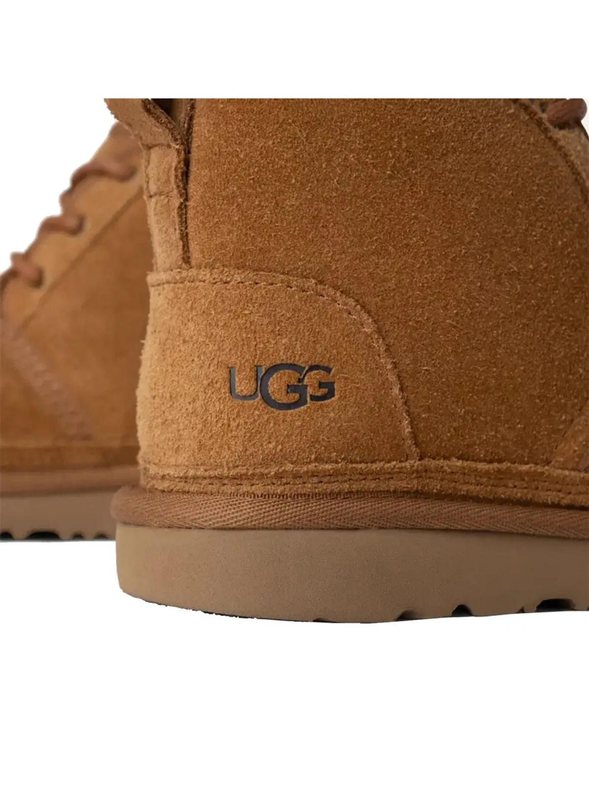 Ugg "Neumel" Logo Shoe