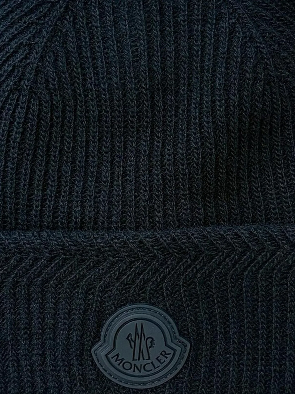 Moncler Logo-Patch Ribbed-Knit Beanie Hat