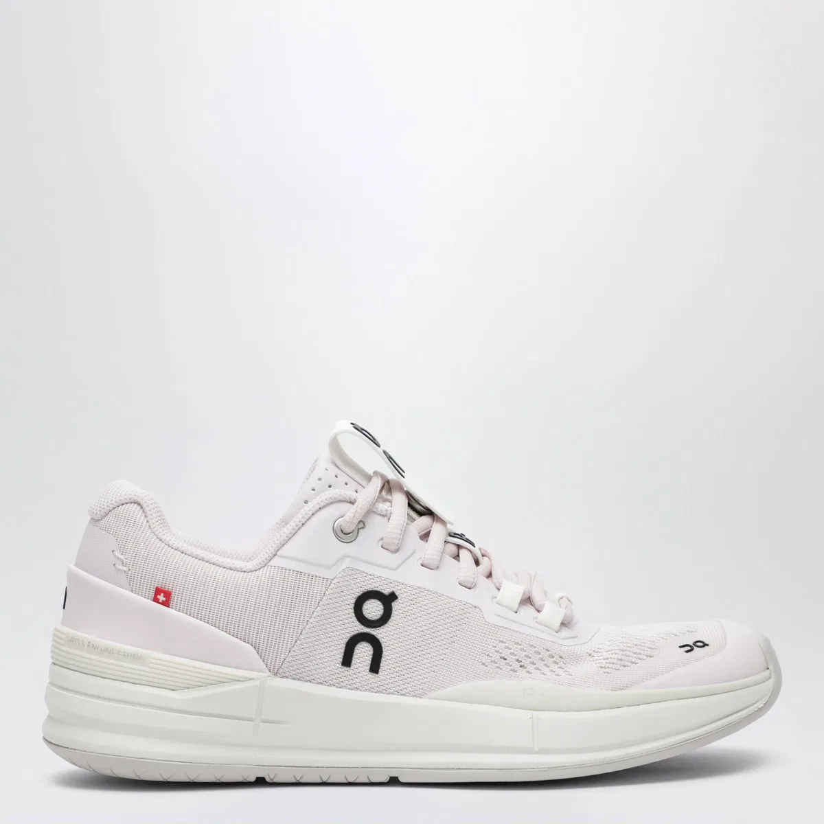 On The Roger Pro Tennis Shoes In Mesh, Orch