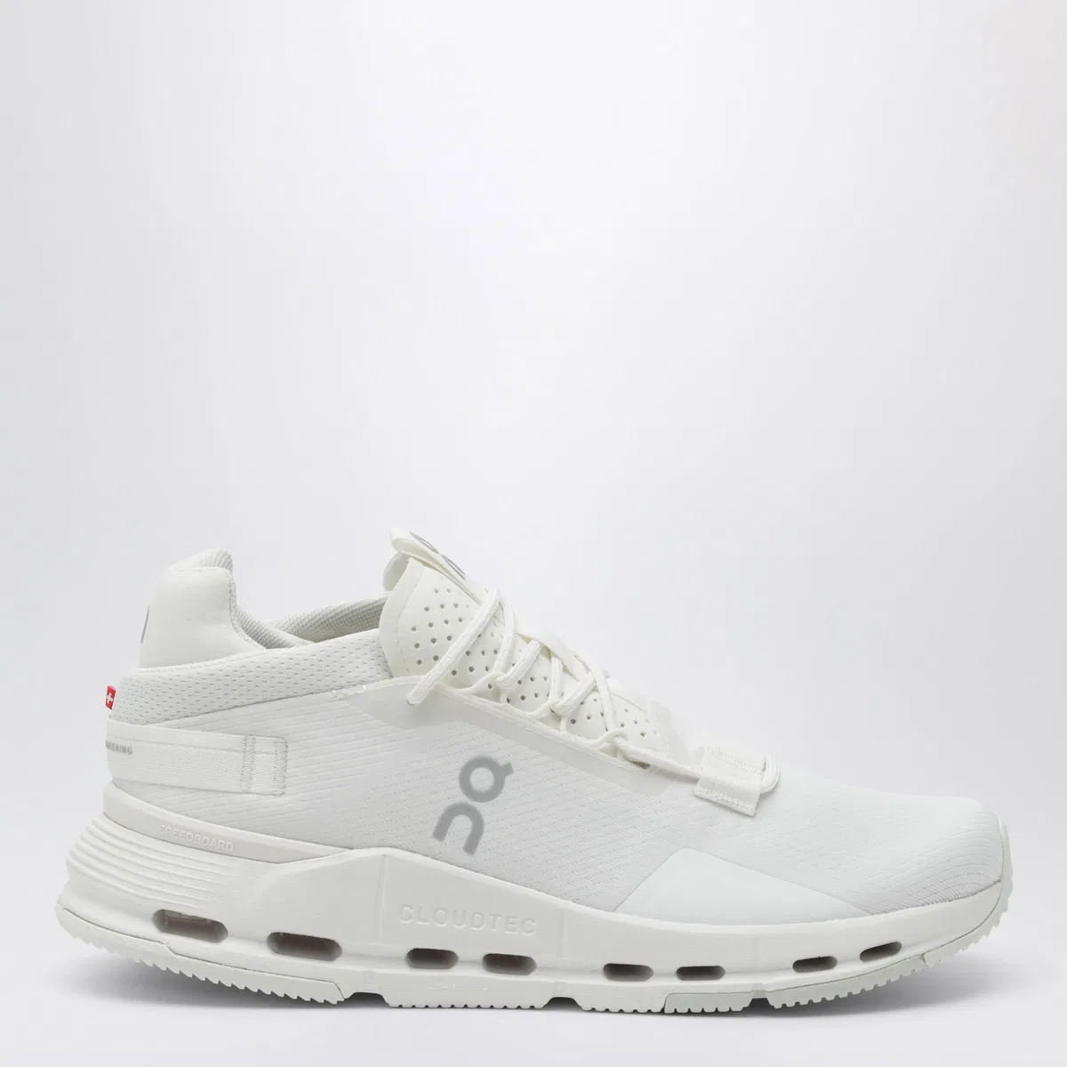 On Cloudnova 2 Sneakers In White