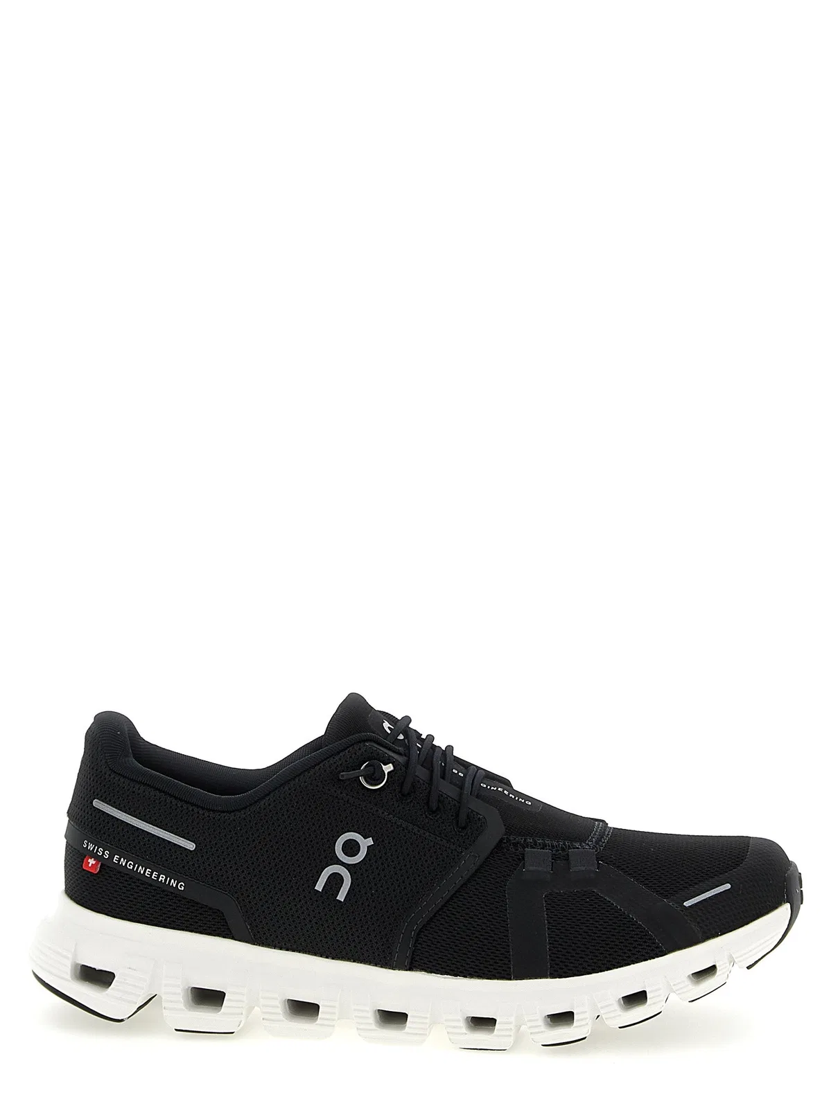 On 'Cloud 6' Sneakers