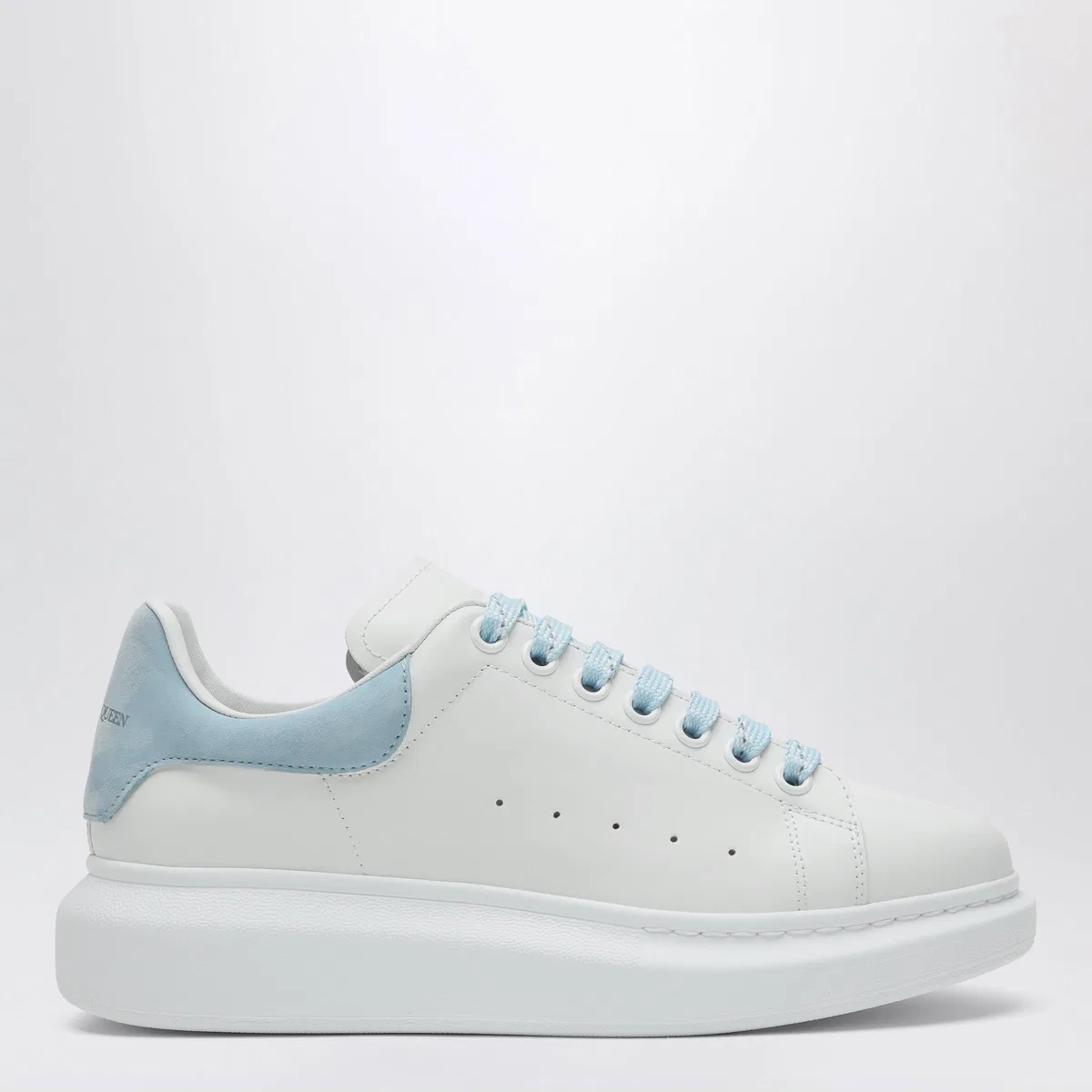Alexander Mcqueen Oversize Sneakers In White/Powder Blue