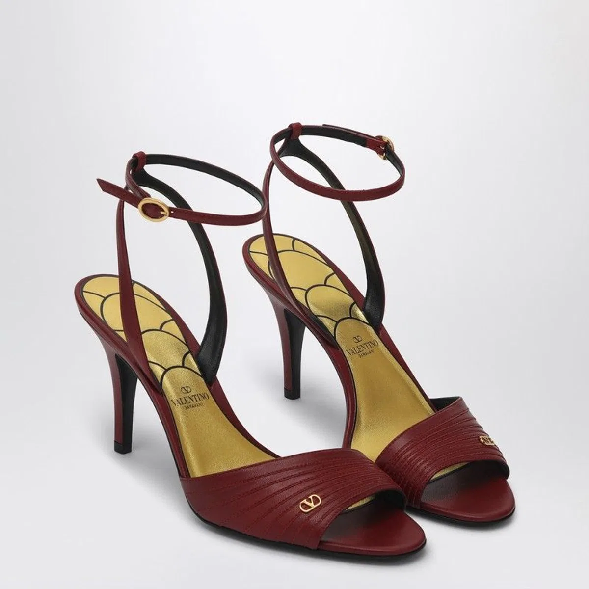 Valentino Ladycrush Sandal T. 85