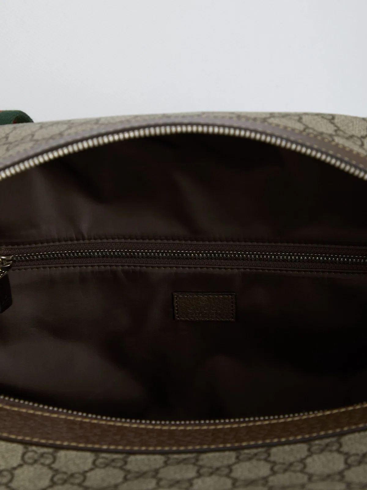 Gucci Gg Supreme Fabric Travel Bag