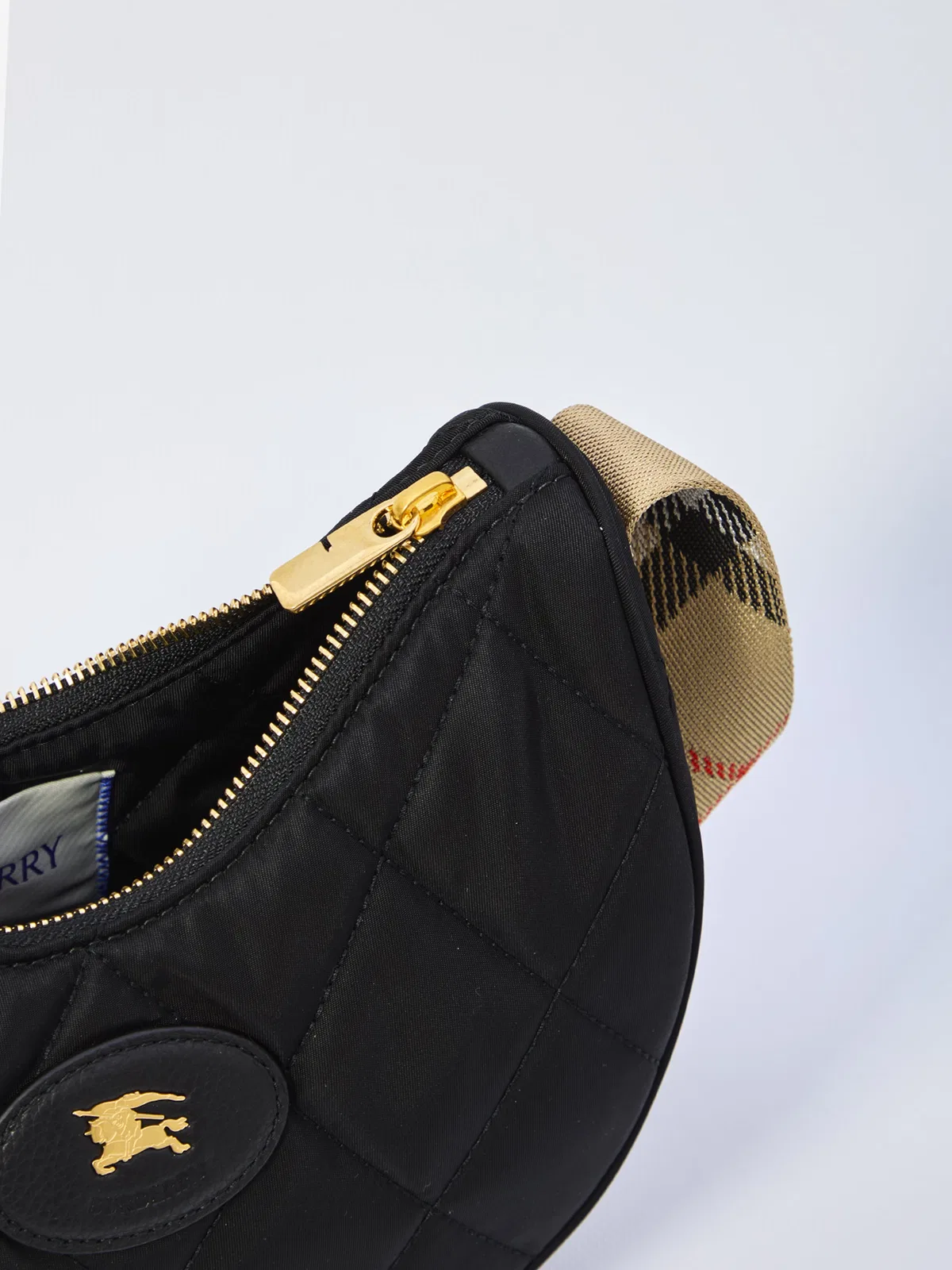 Burberry Ll Horseshoe Crossbody Nyn