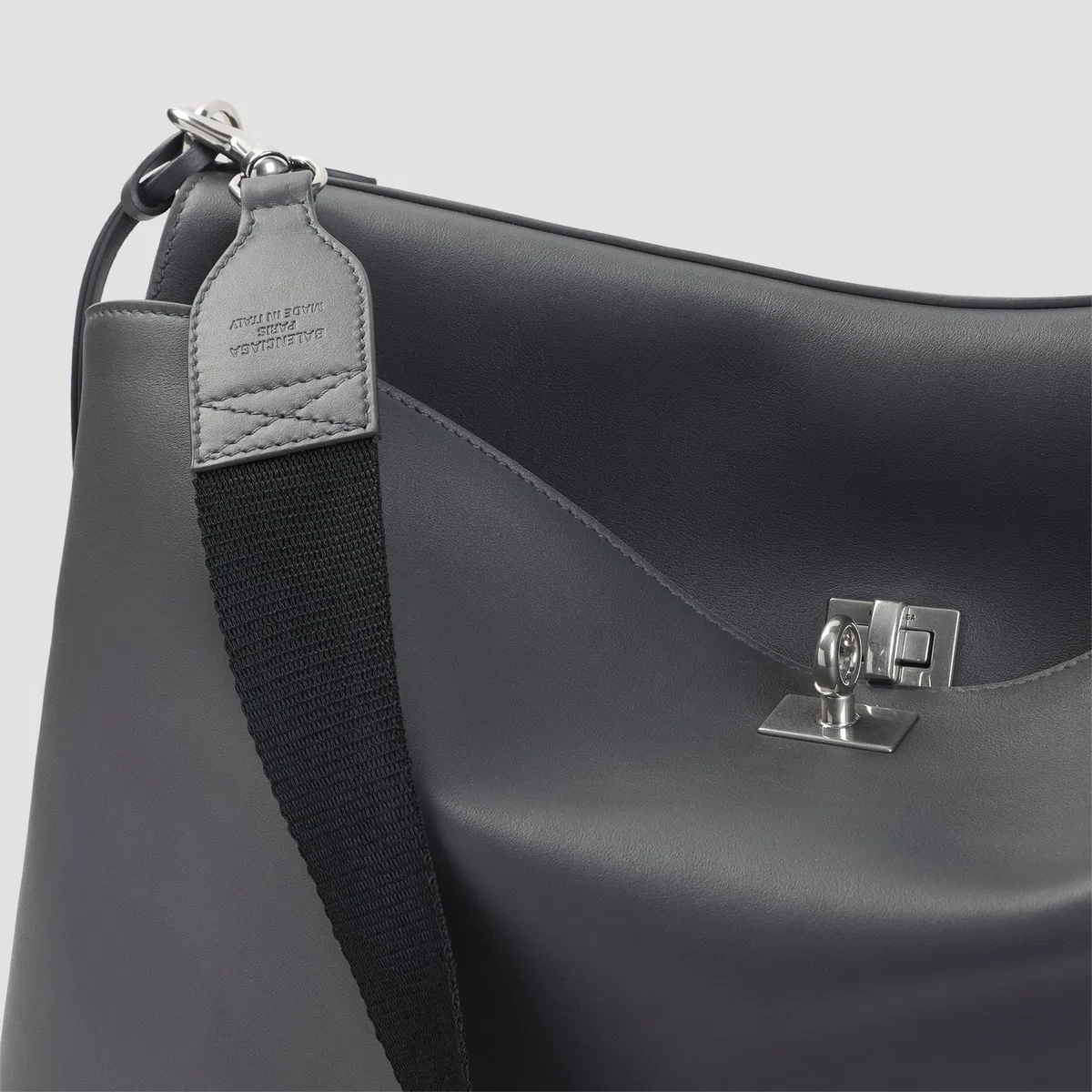 Balenciaga Rodeo Messenger M