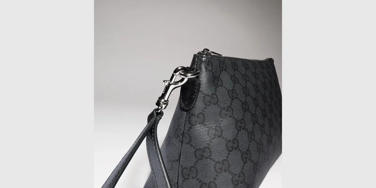 Gucci Wristlet Clutch With Logo Pattern