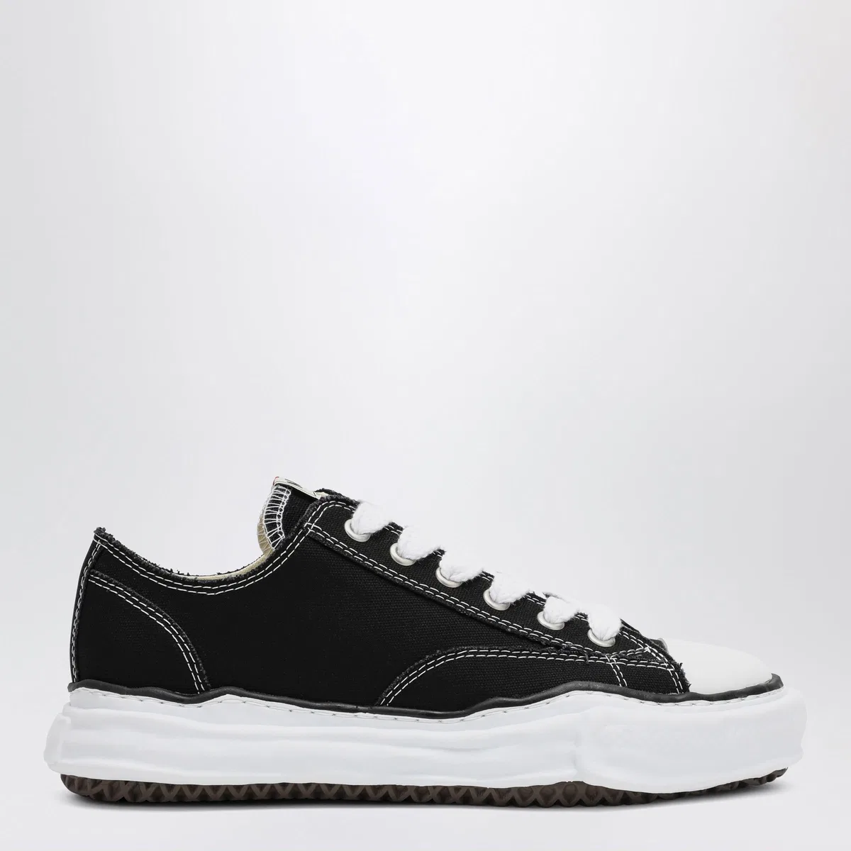 Maison mihara yasuhiro Black Peterson Low Sneakers In Canvas