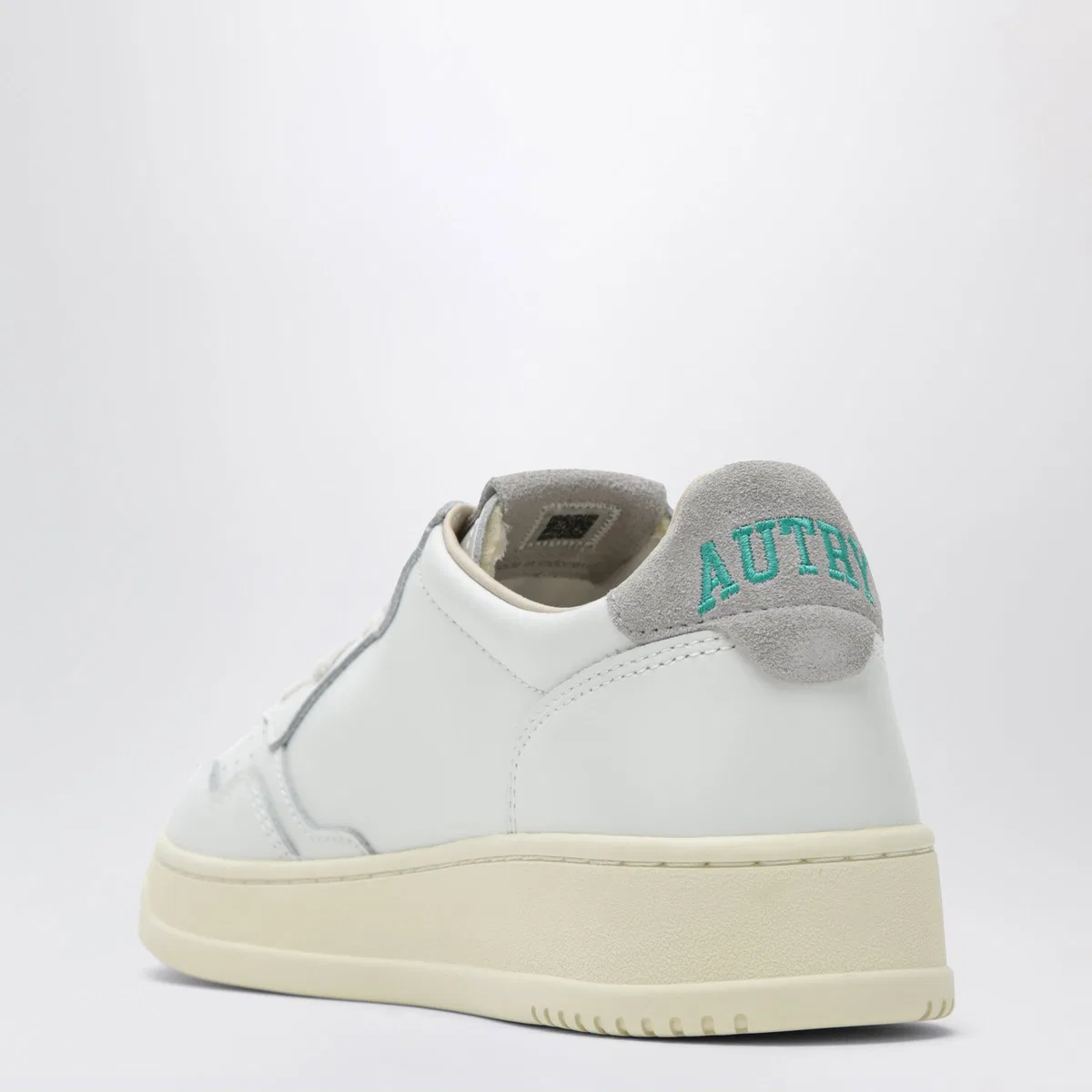 Autry Medalist Low Sneakers In White/Cloud Gre