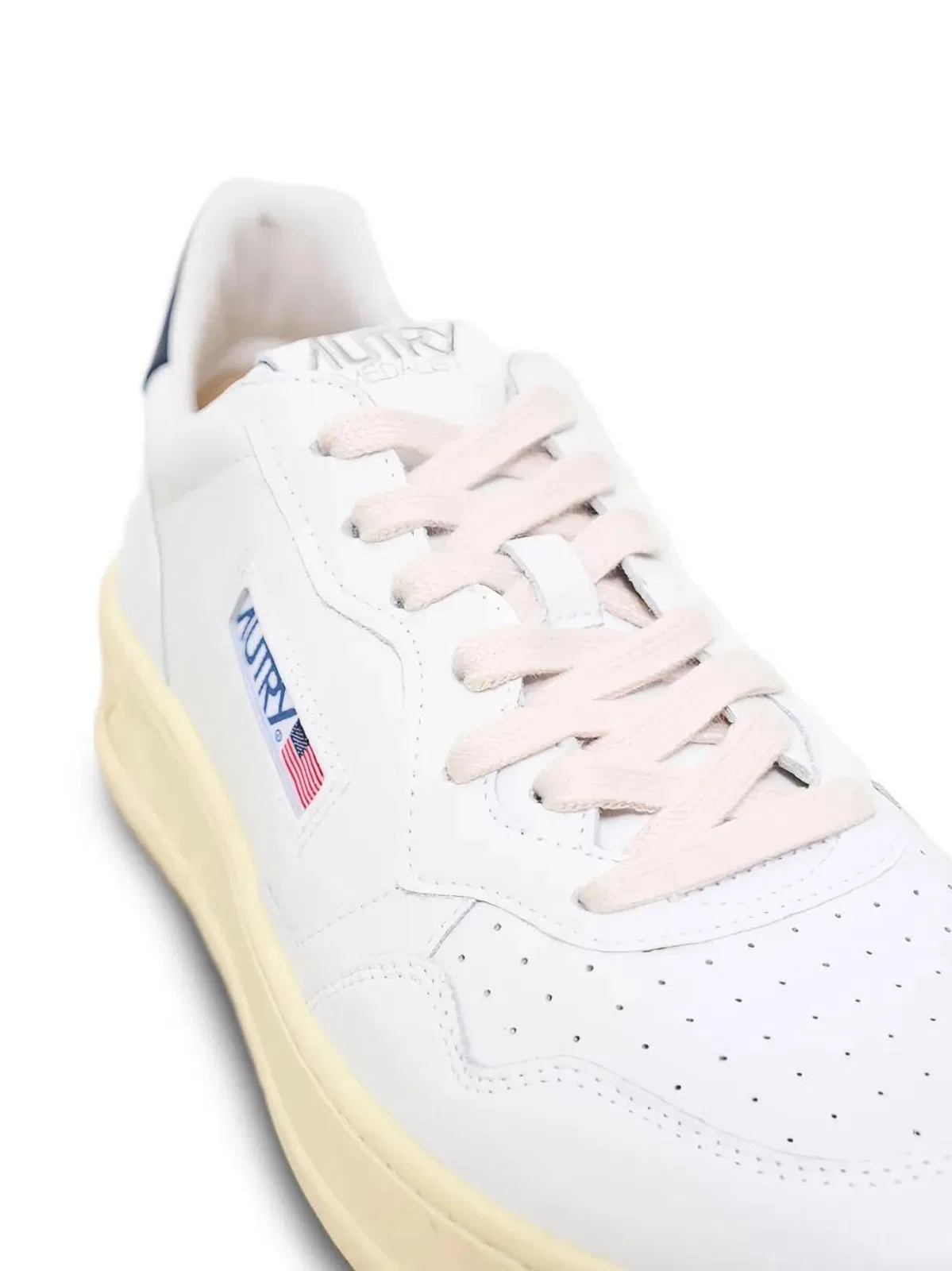 Autry Medalist Low Sneakers