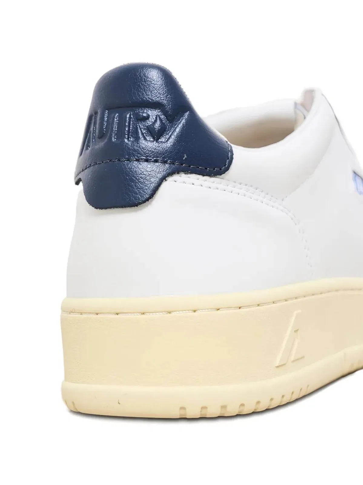 Autry Medalist Low Sneakers