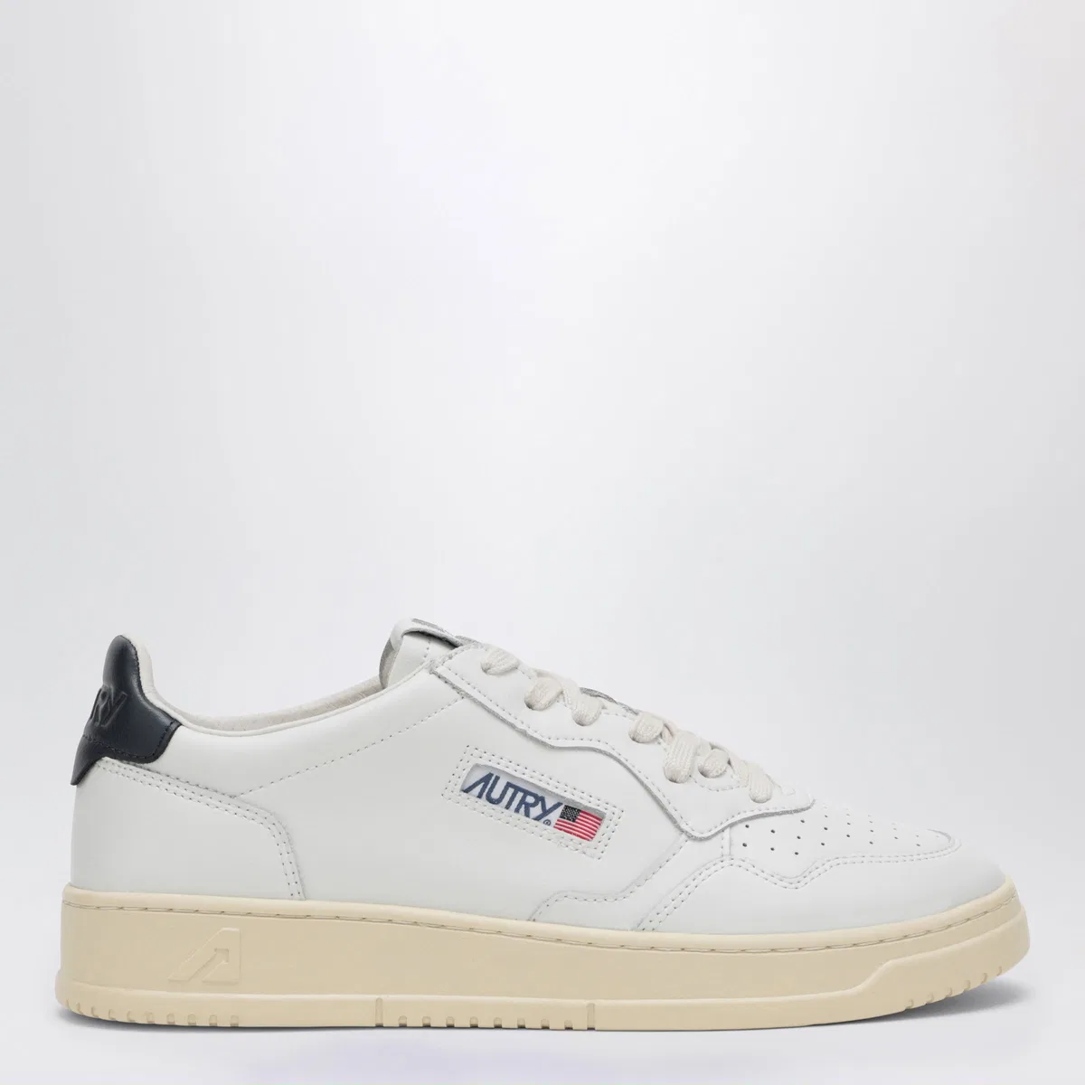 Autry Medalist White/Space Sneakers