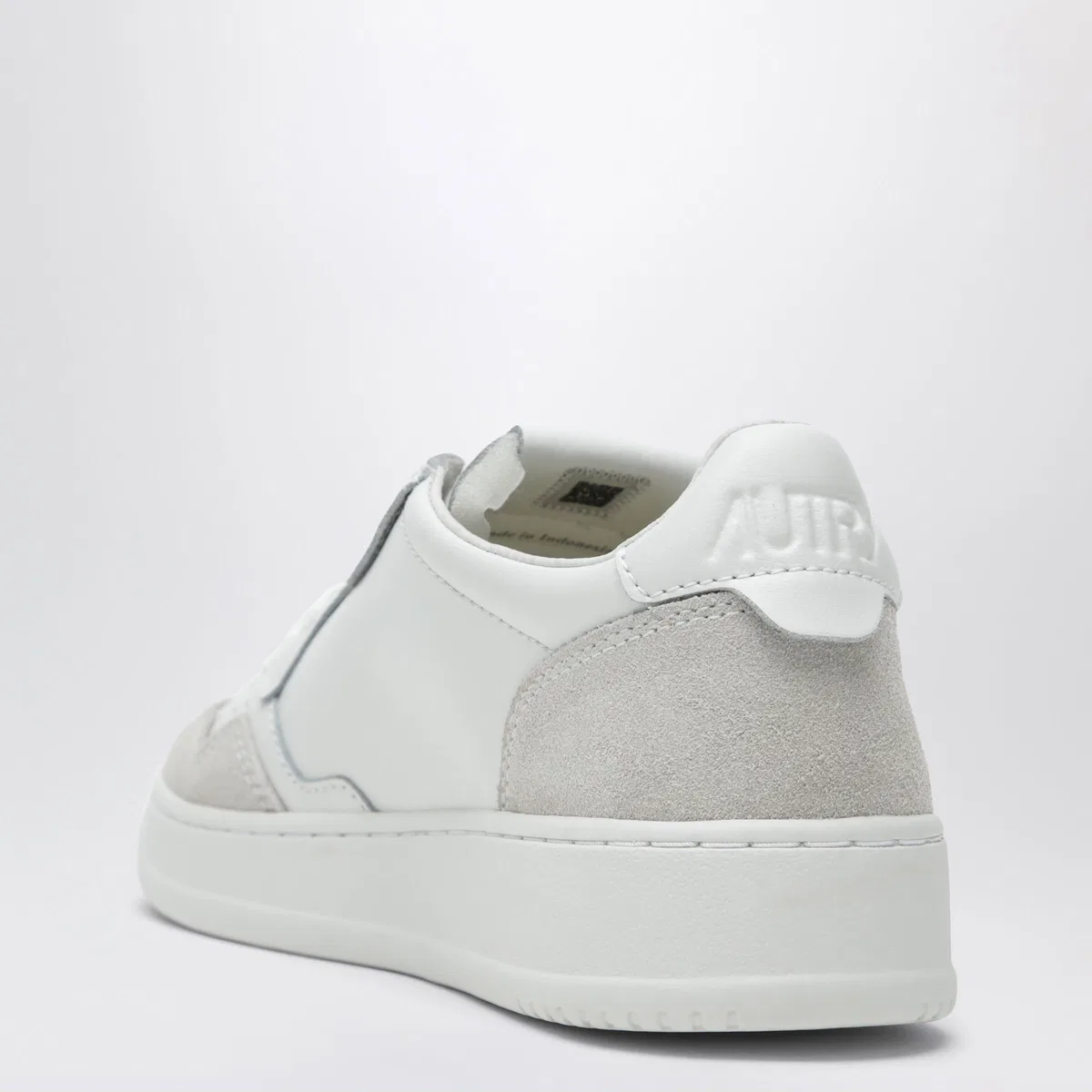 Autry Medalist Low Sneakers In White Leather A