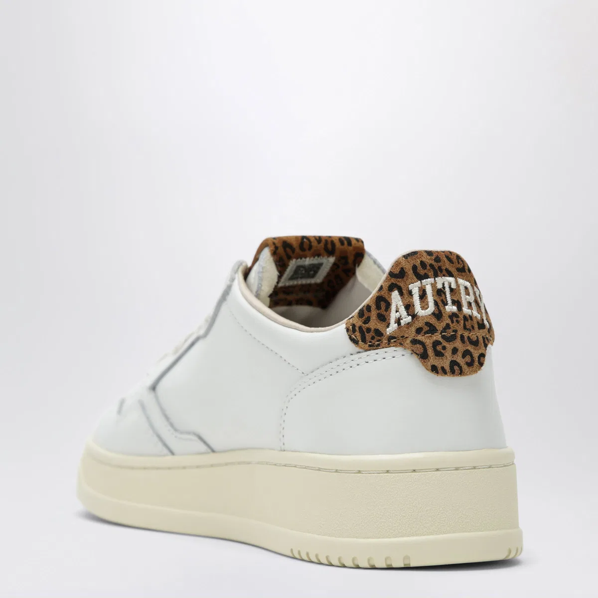 Autry Medalist Low Sneakers In White/Leopard-P