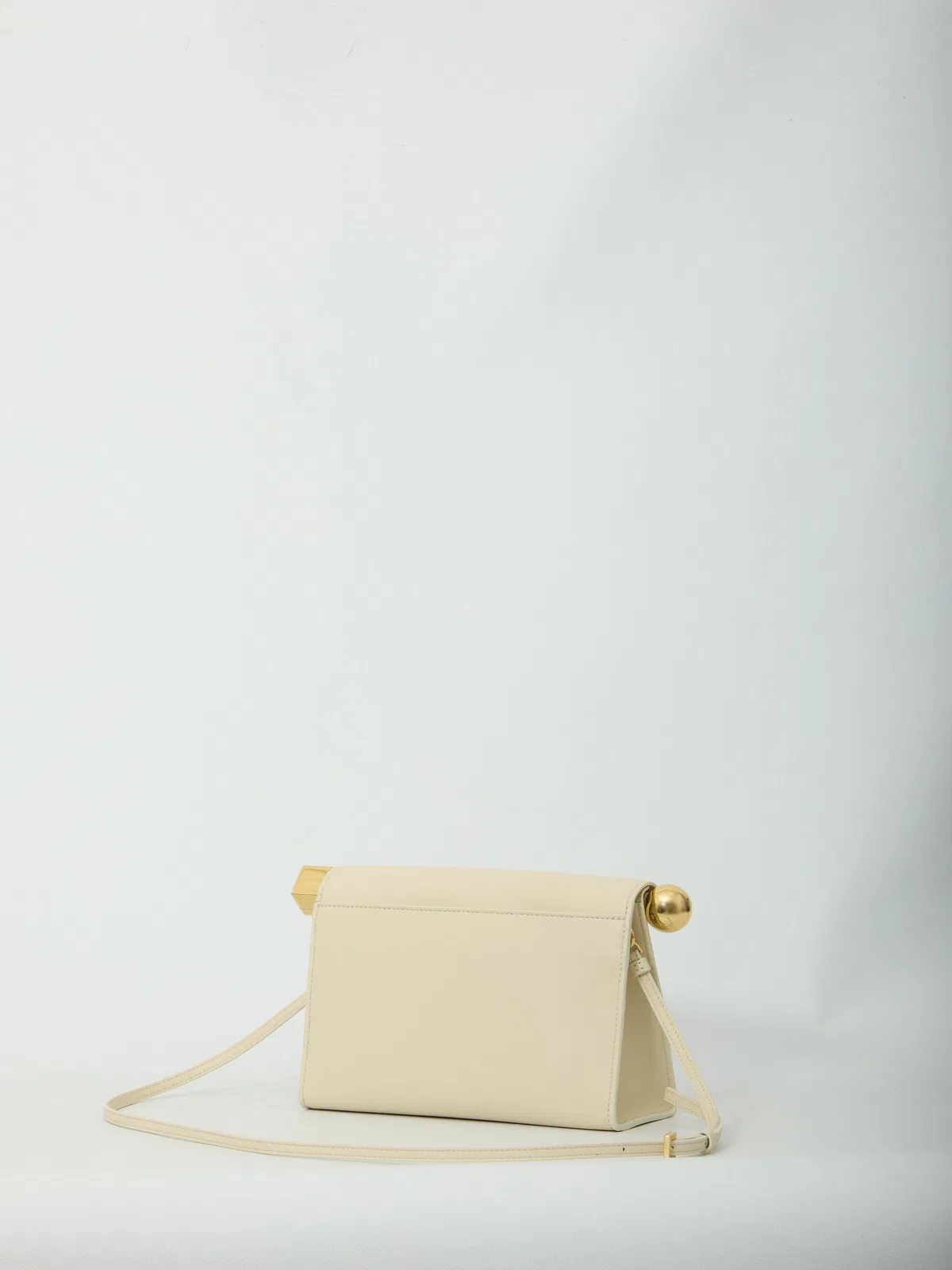 Jacquemus Le Sac Rond Carre Leather Clutch