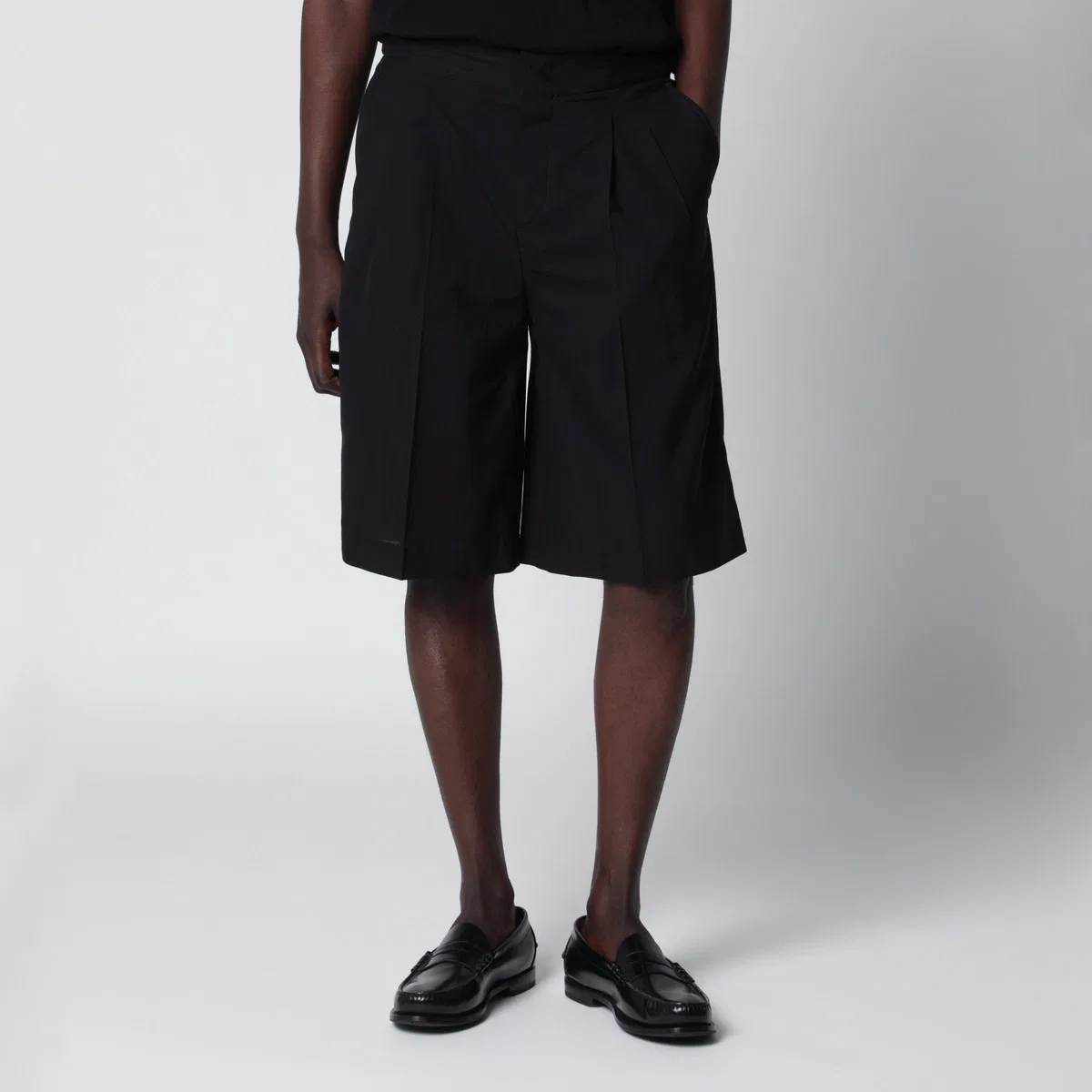 PT01 Black Cotton Bermuda Shorts