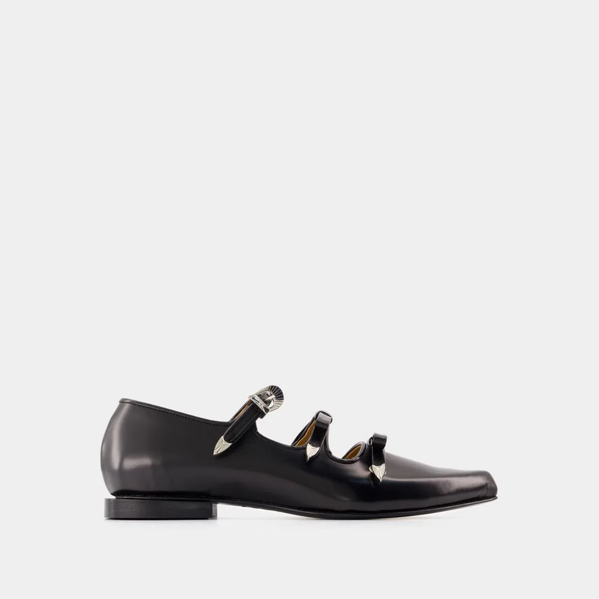 Toga Pulla Aj1344 Ballerinas