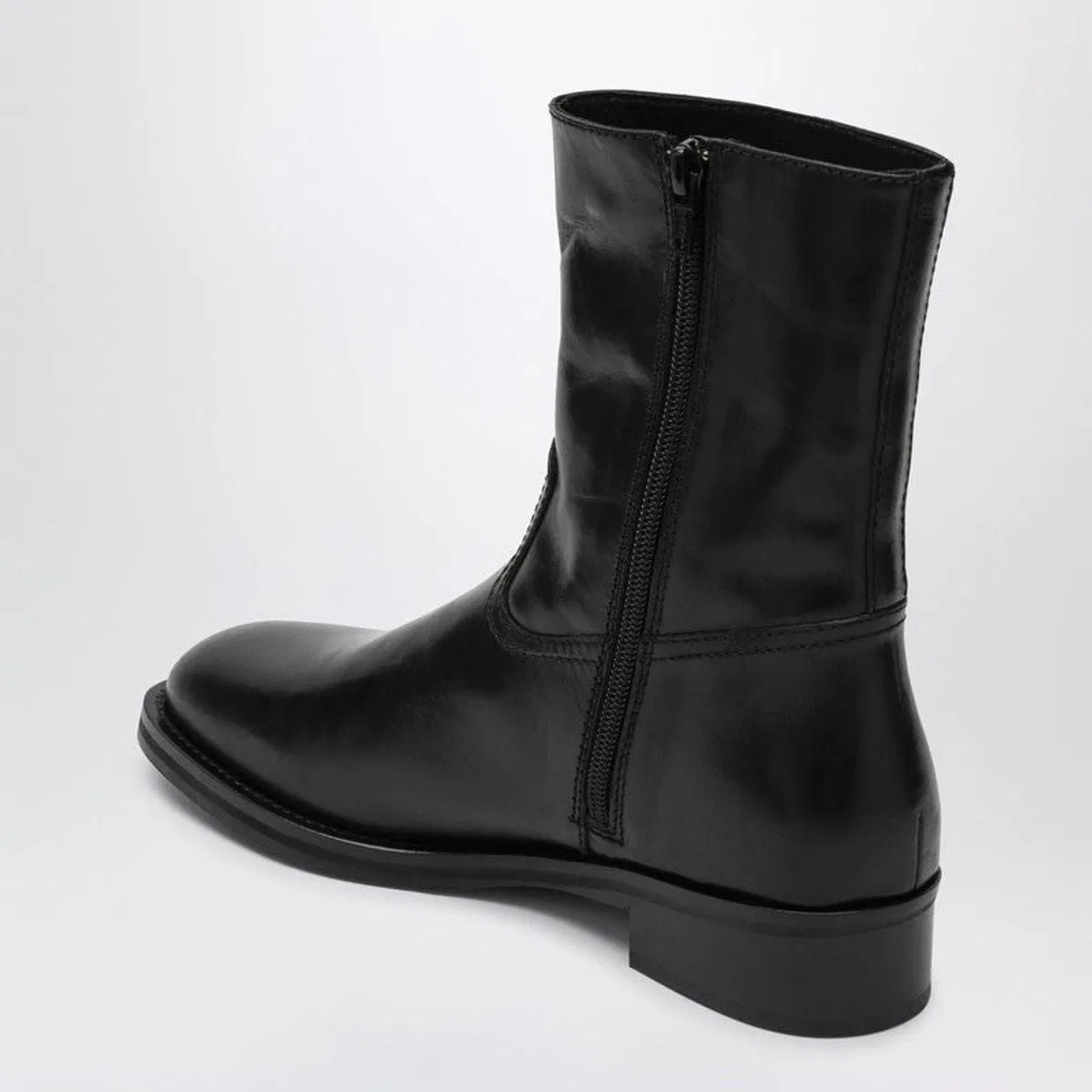 Jude Daryl Ankle Boots In Black Leather