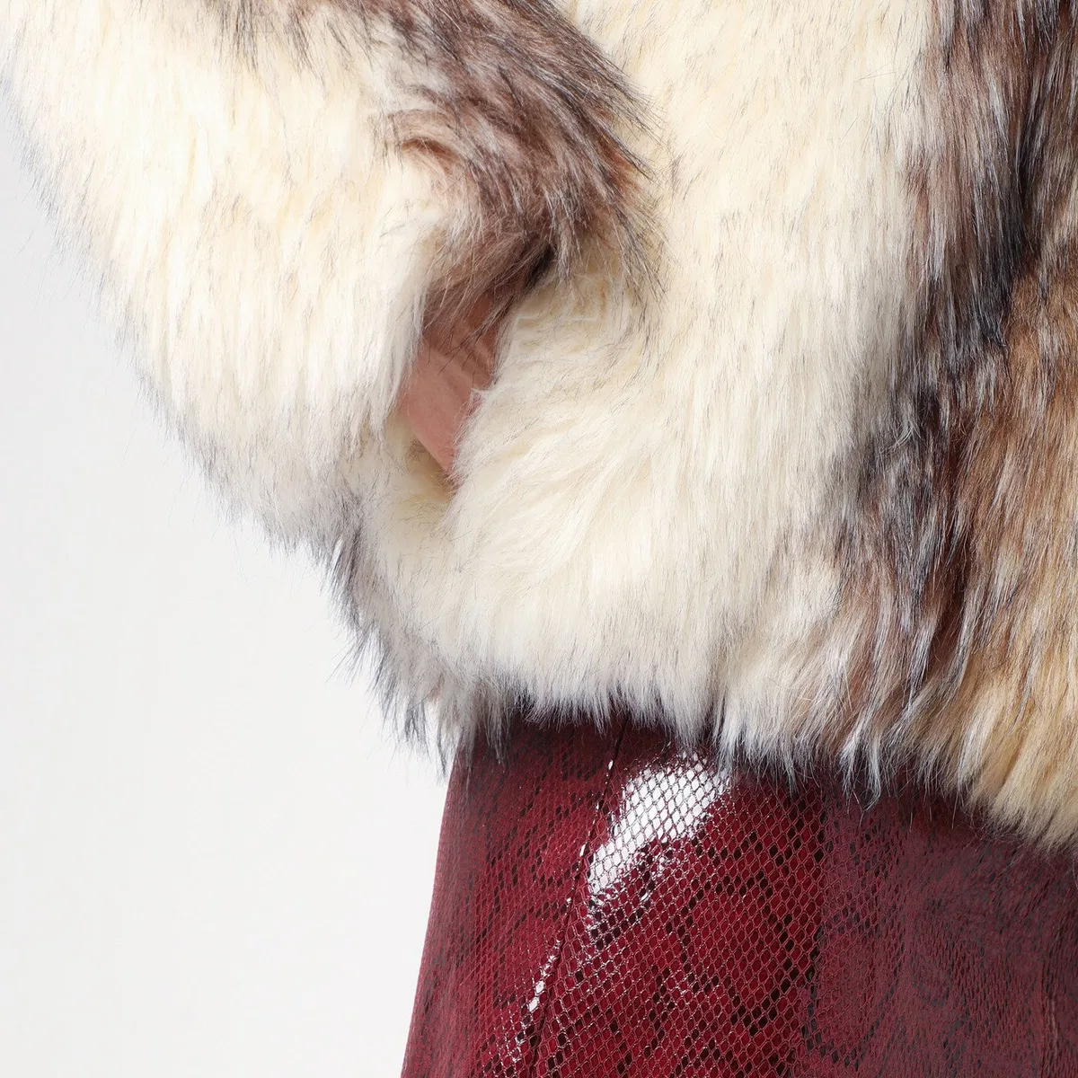 Halfboy Short Beige/Black/White Faux Fur Coat