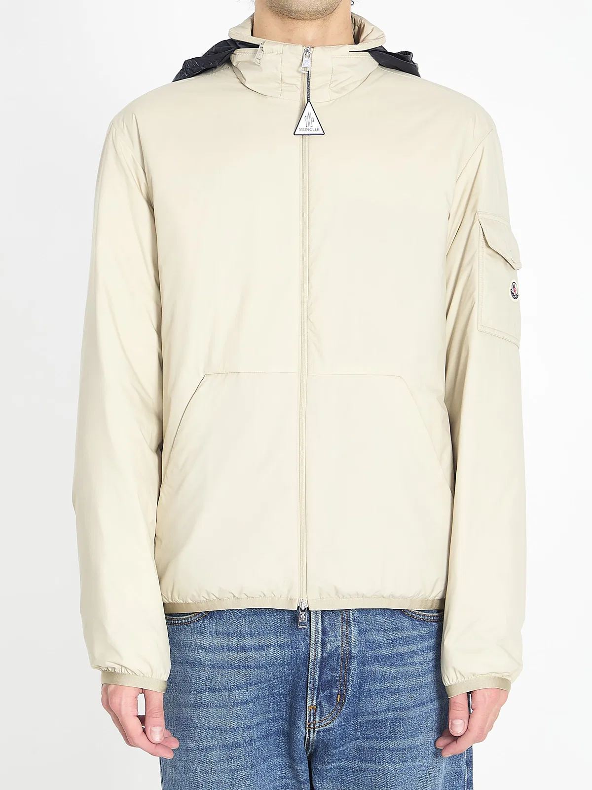 Moncler Short Padded Jacket Breezes