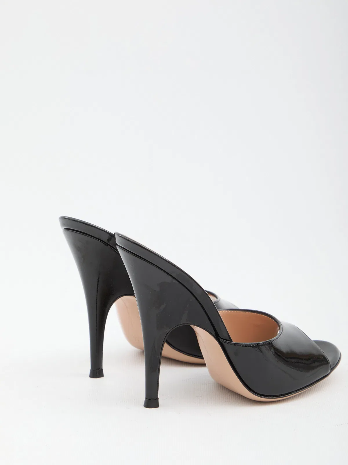 Gianvito Rossi Sofia Mules